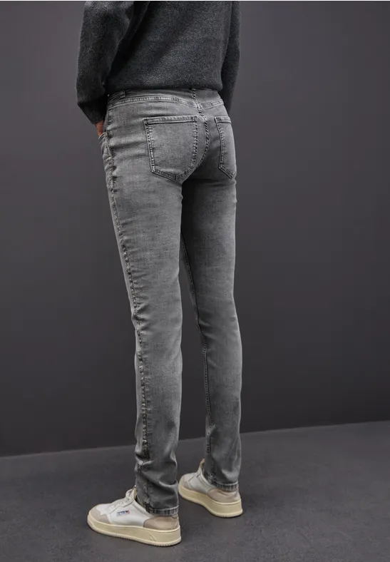 Casual Fit Jeans