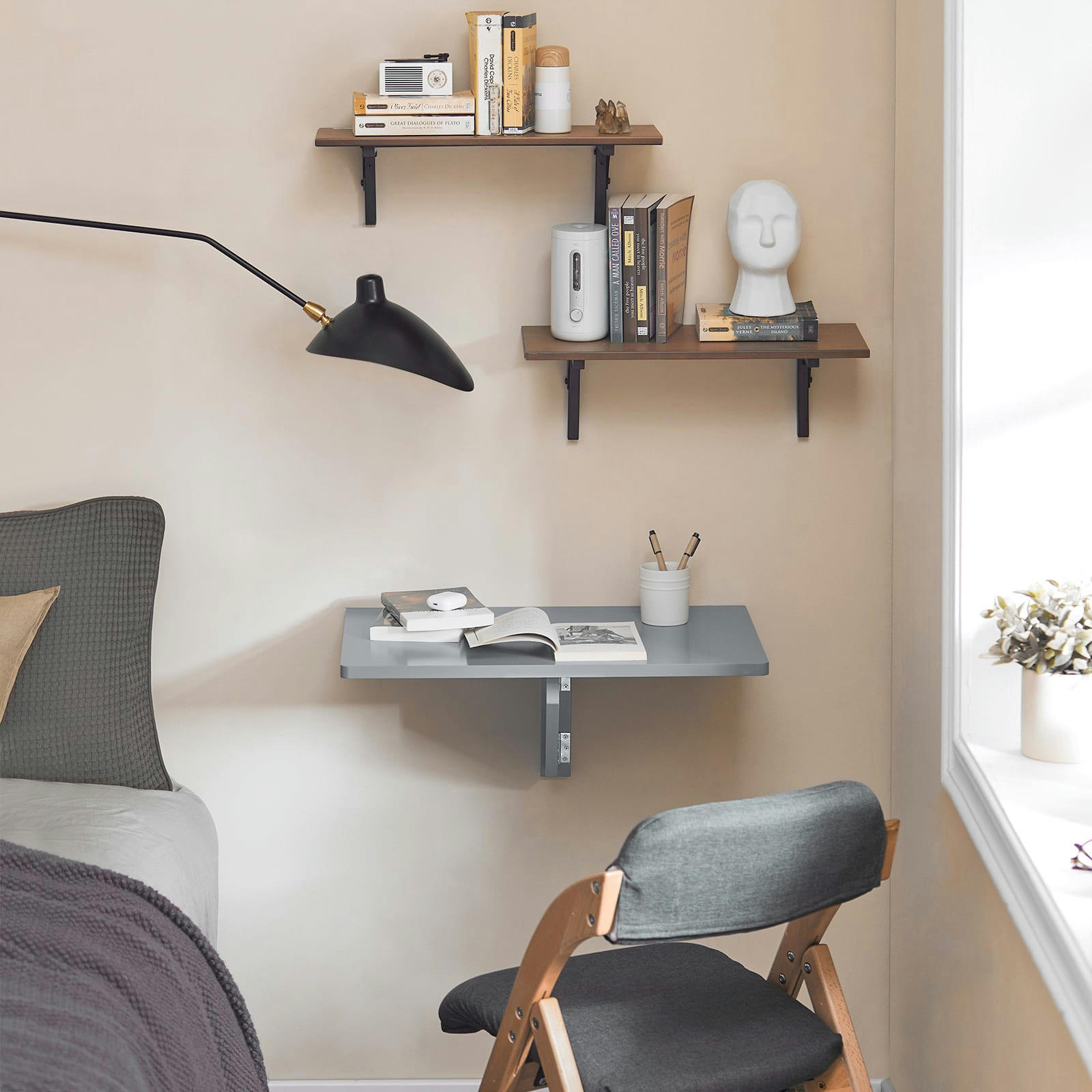 - Table grise murale rabattable en bois