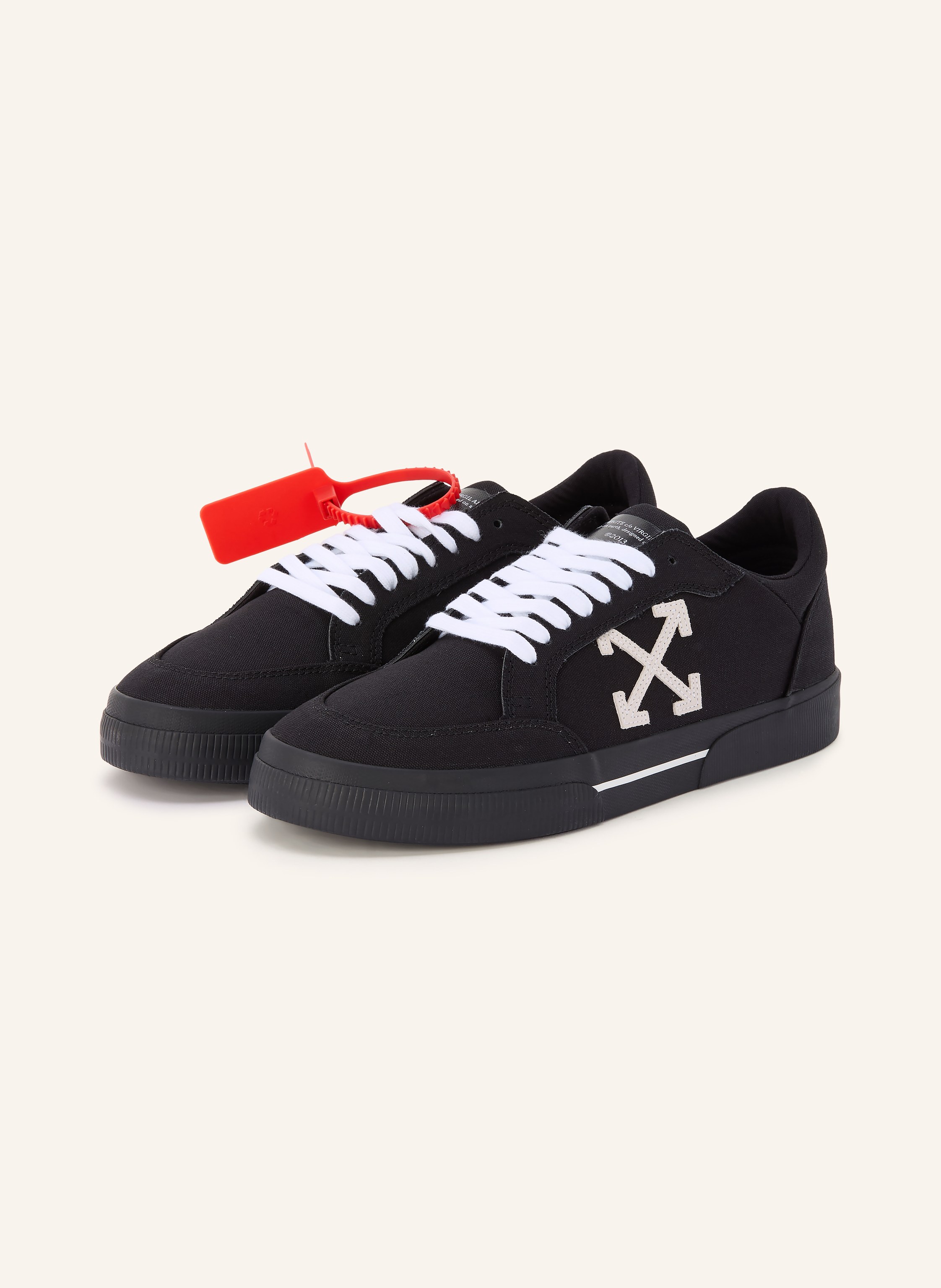 Off-White Sneaker VULC LOW