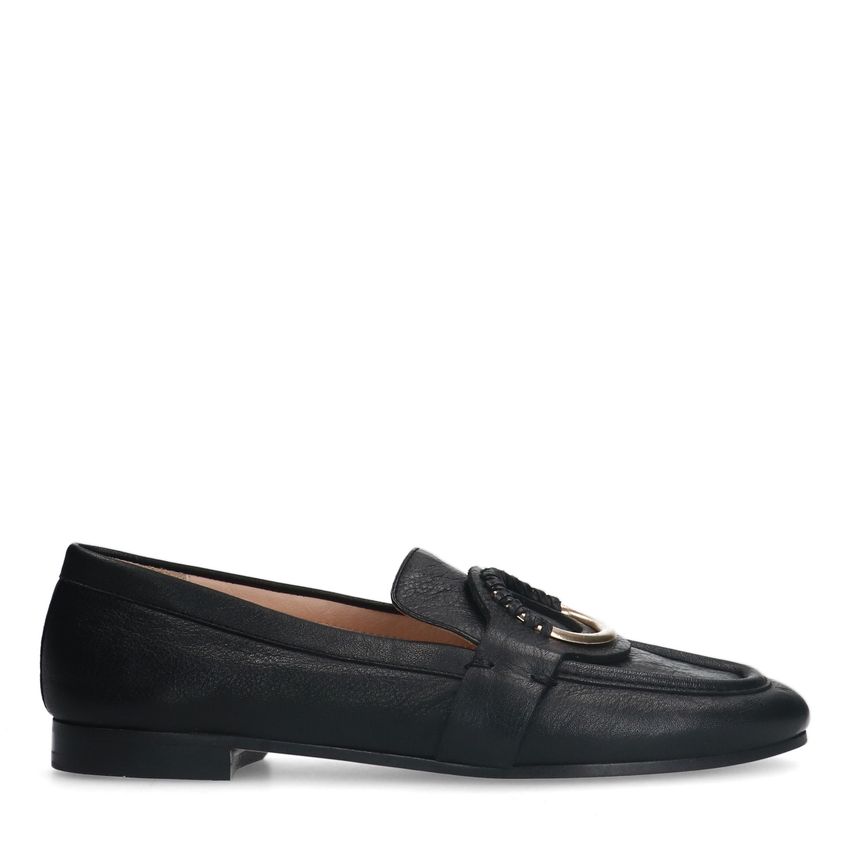 Manfield Zwarte leren loafers met goudkleurig detail