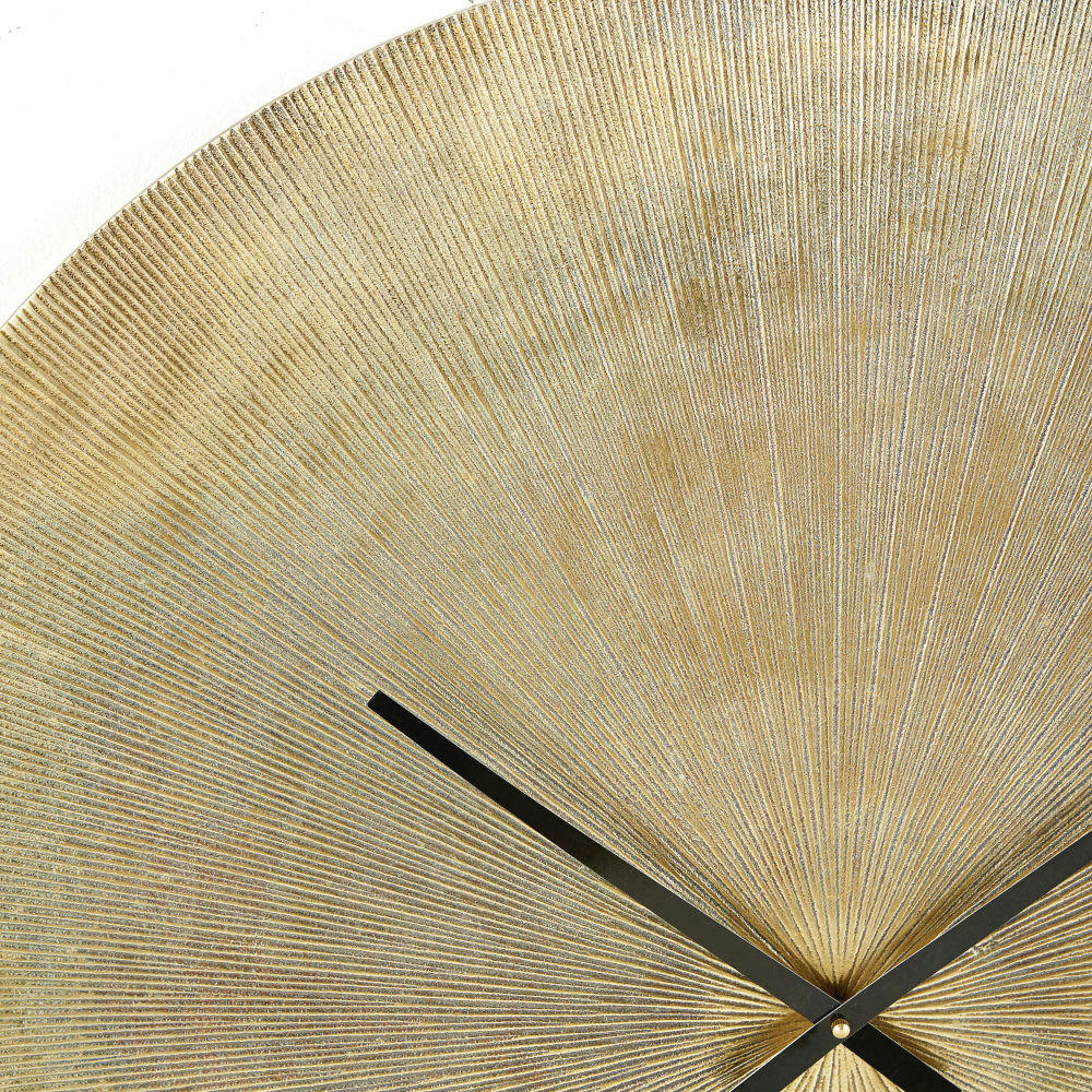 KOBE - Horloge murale en métal strié coloris laiton D74