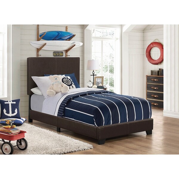 Warwick Brown and Dark Cocoa 4-piece Upholstered Bedroom Set