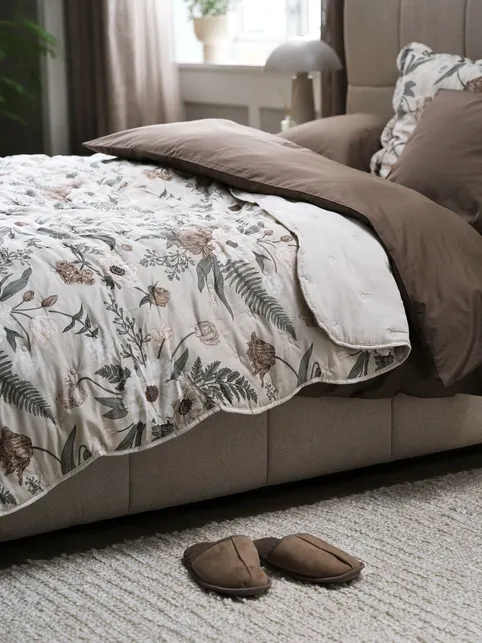Sengetæppe STORKLOKKE 220x240 beige