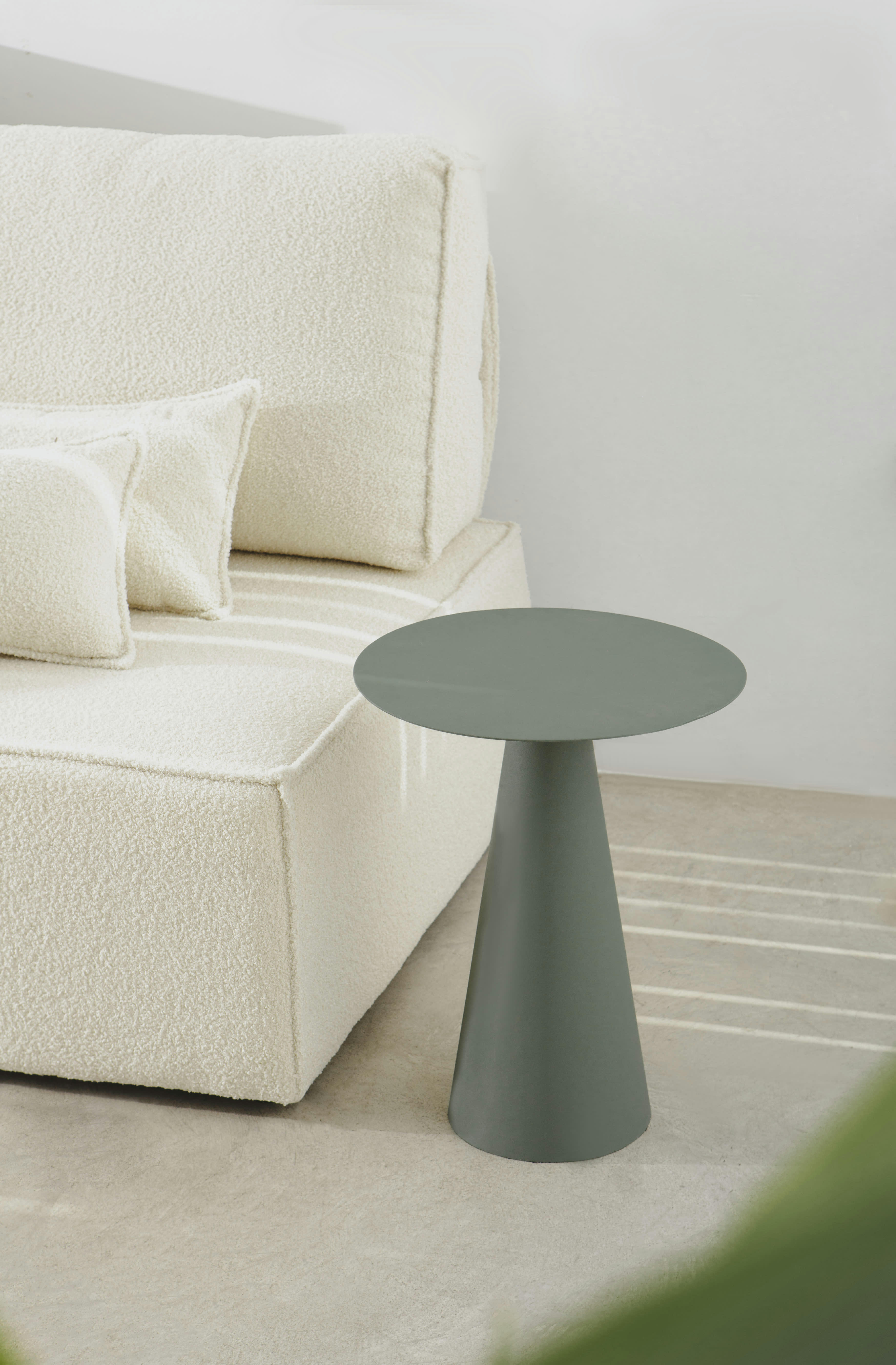 COLTRANE - Table d'appoint en métal avec finition texturée Aqua