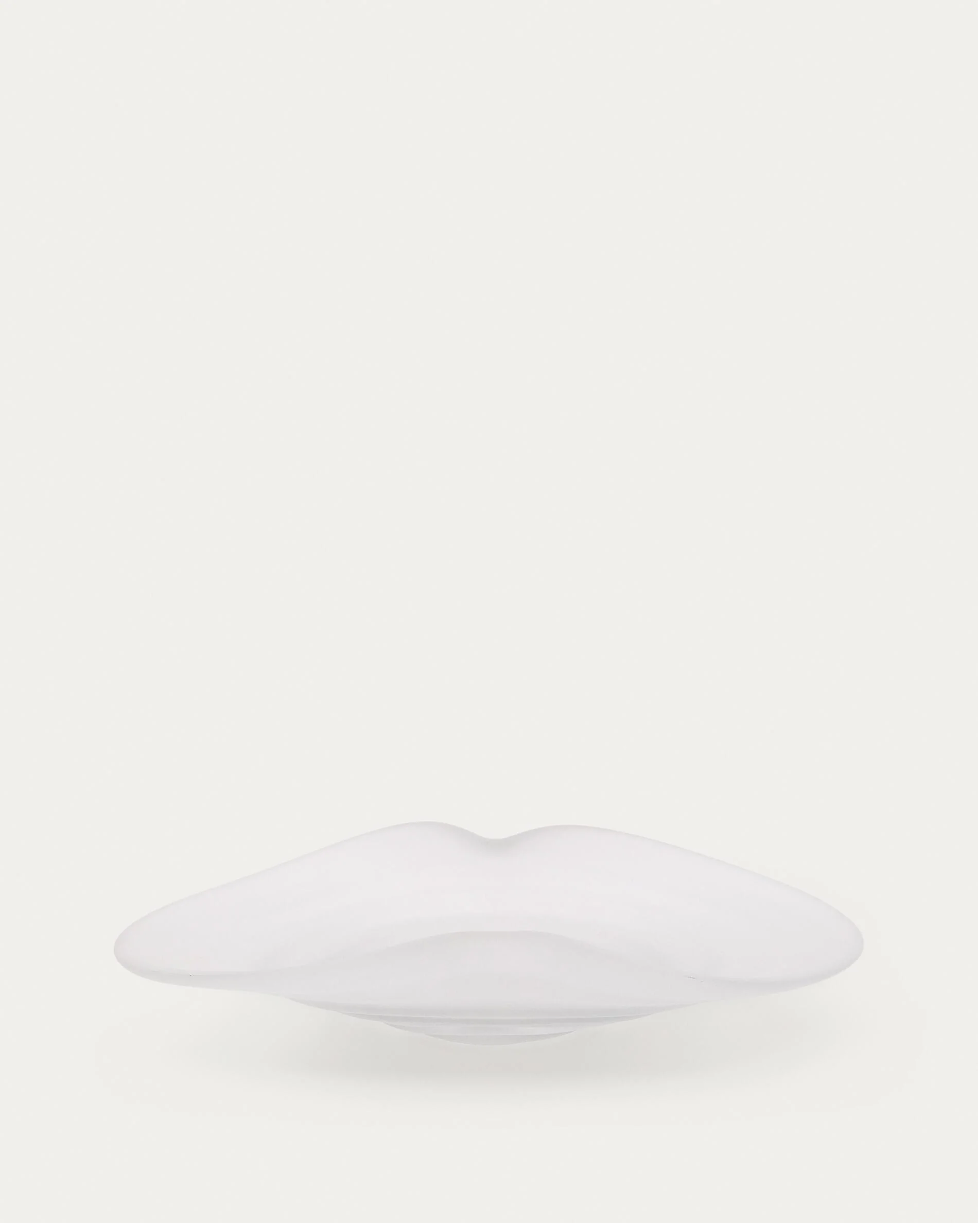 Ondaro frosted glass centrepiece 11cm