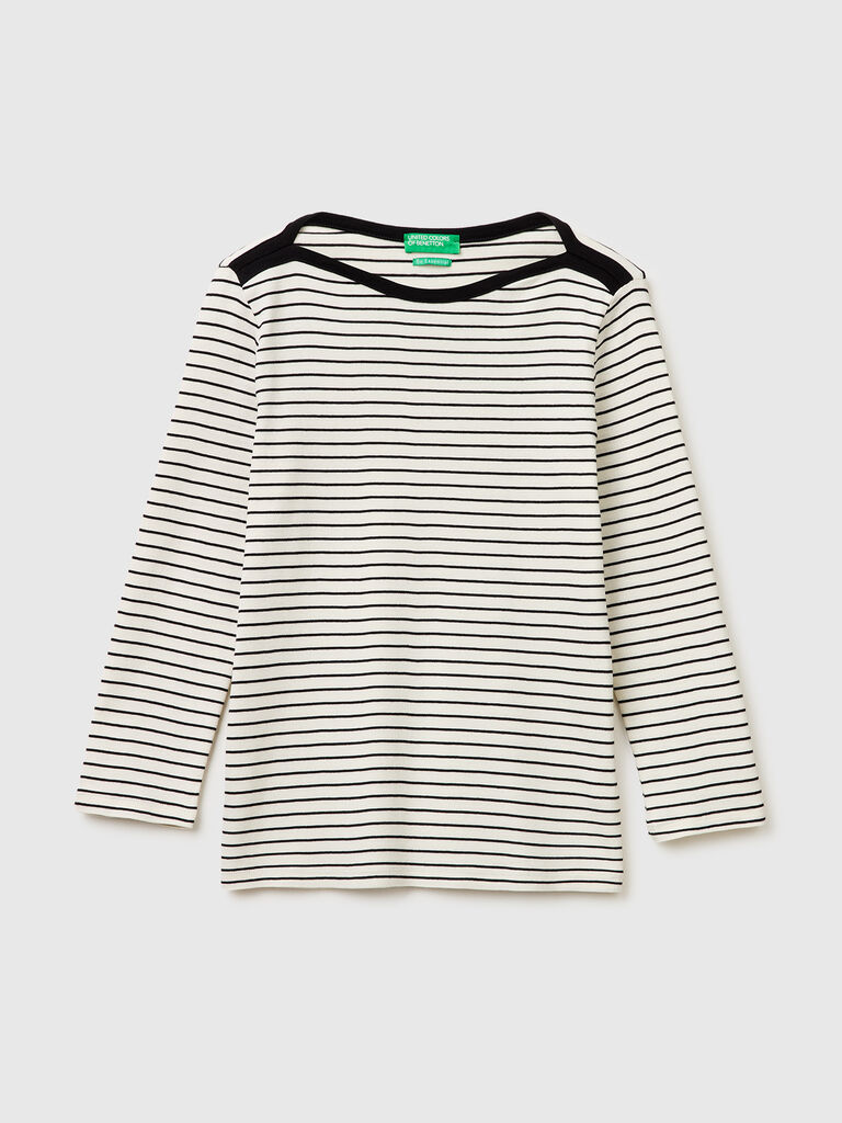 Striped t-shirt with boat neck