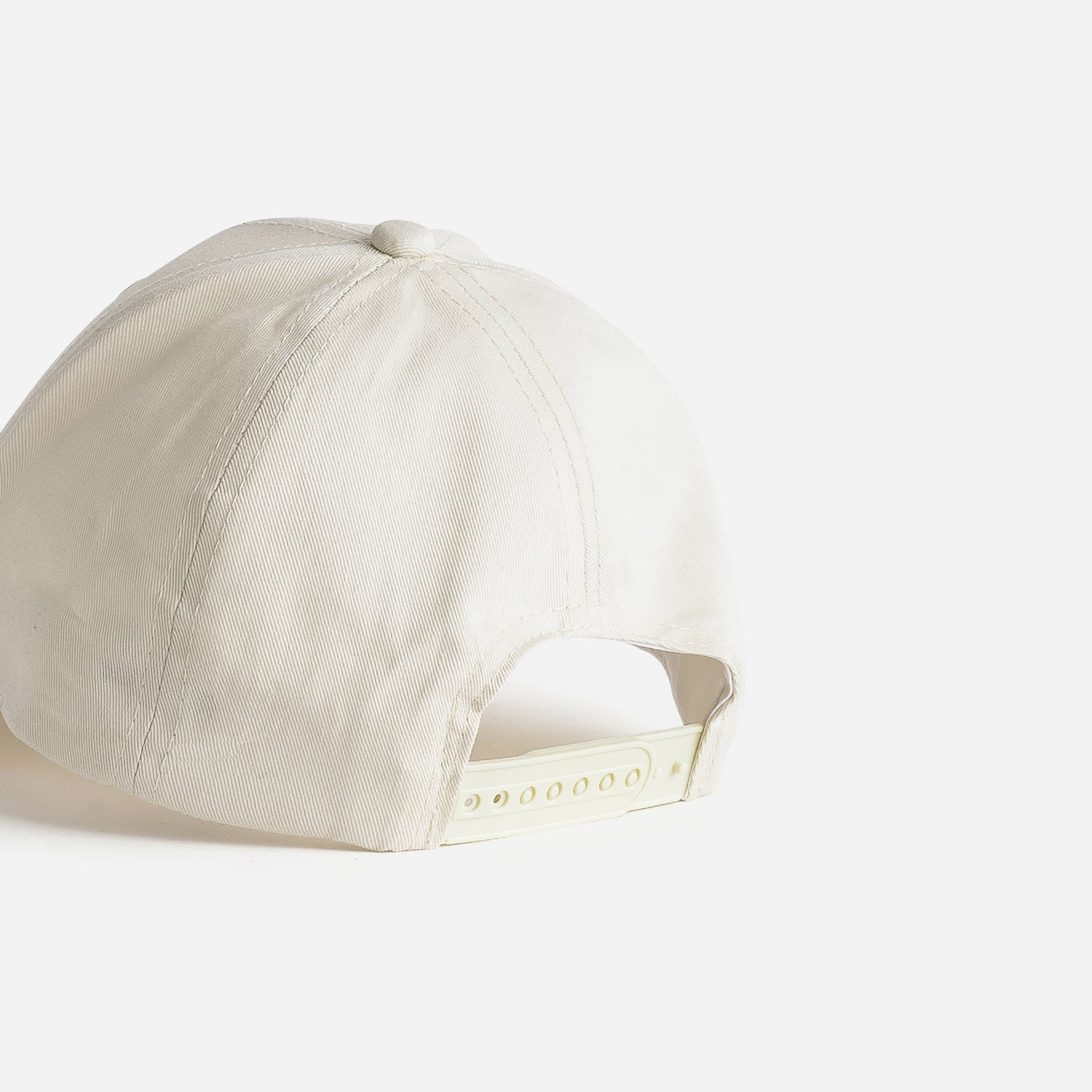 Casquette beige broderie cœur tricolore