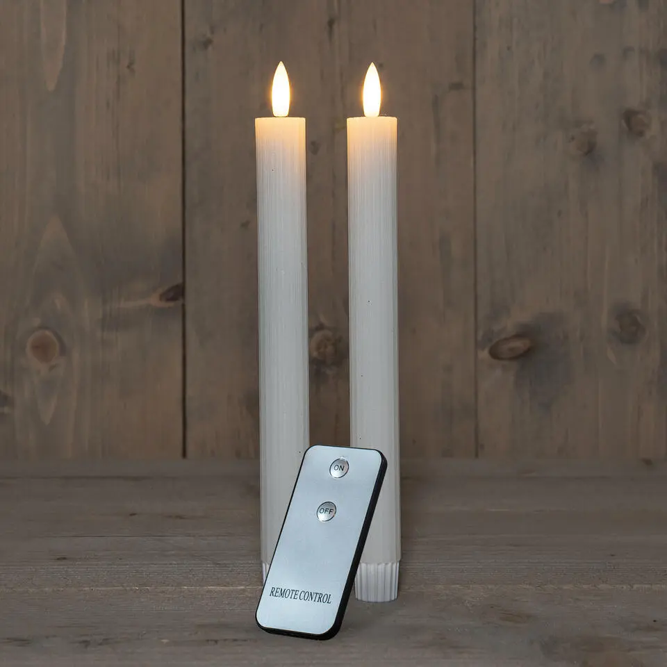 Anna's Collection Led dinerkaarsen - 2x st - wit - ribbel - 23 cm