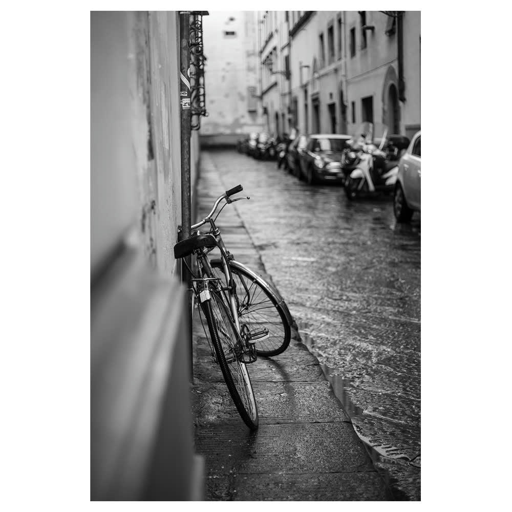 - Tableau impression sur toile vélo appuyé contre le mur 60x90cm
