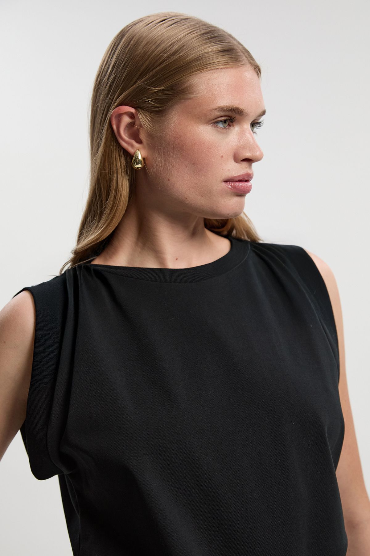 KarenMillen Cotton Detail Short Sleeve Ruched Tshirt
