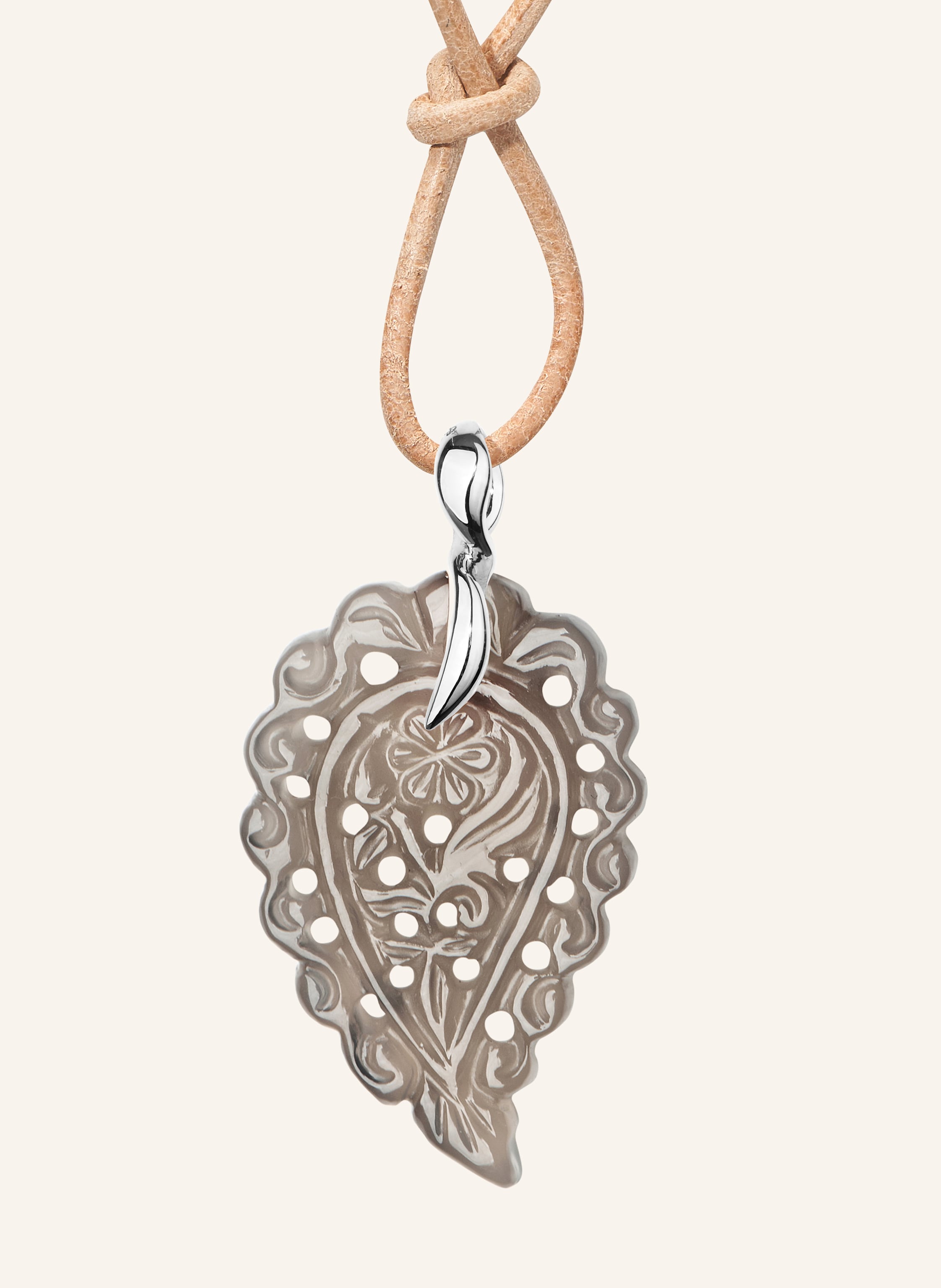 TAMARA COMOLLI Anhänger PENDANT INDIA SMALL GREY CHALCEDONY Grauer Chalcedon 18K Weißgold