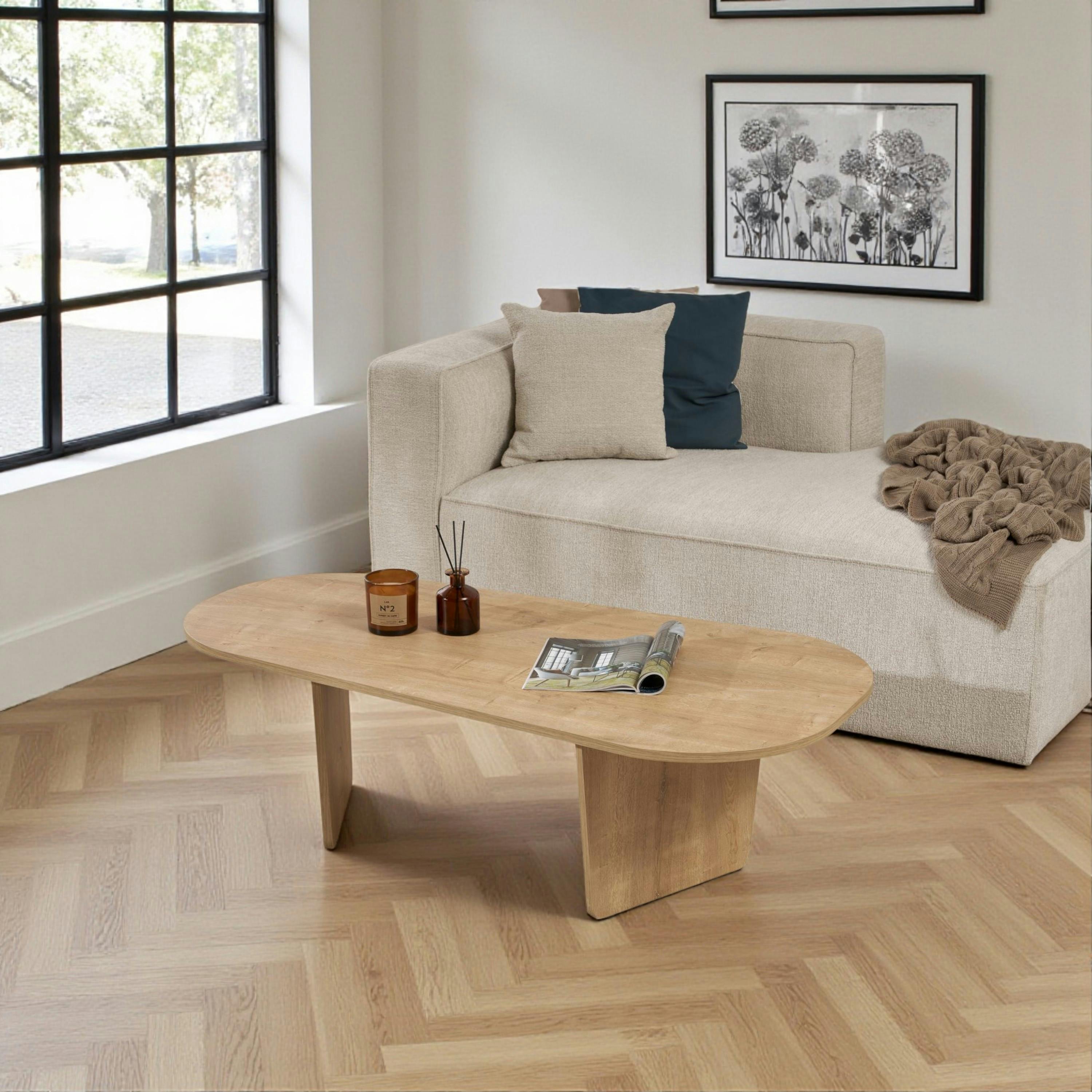 Table basse design organique effet bois, pieds obliques MARFA