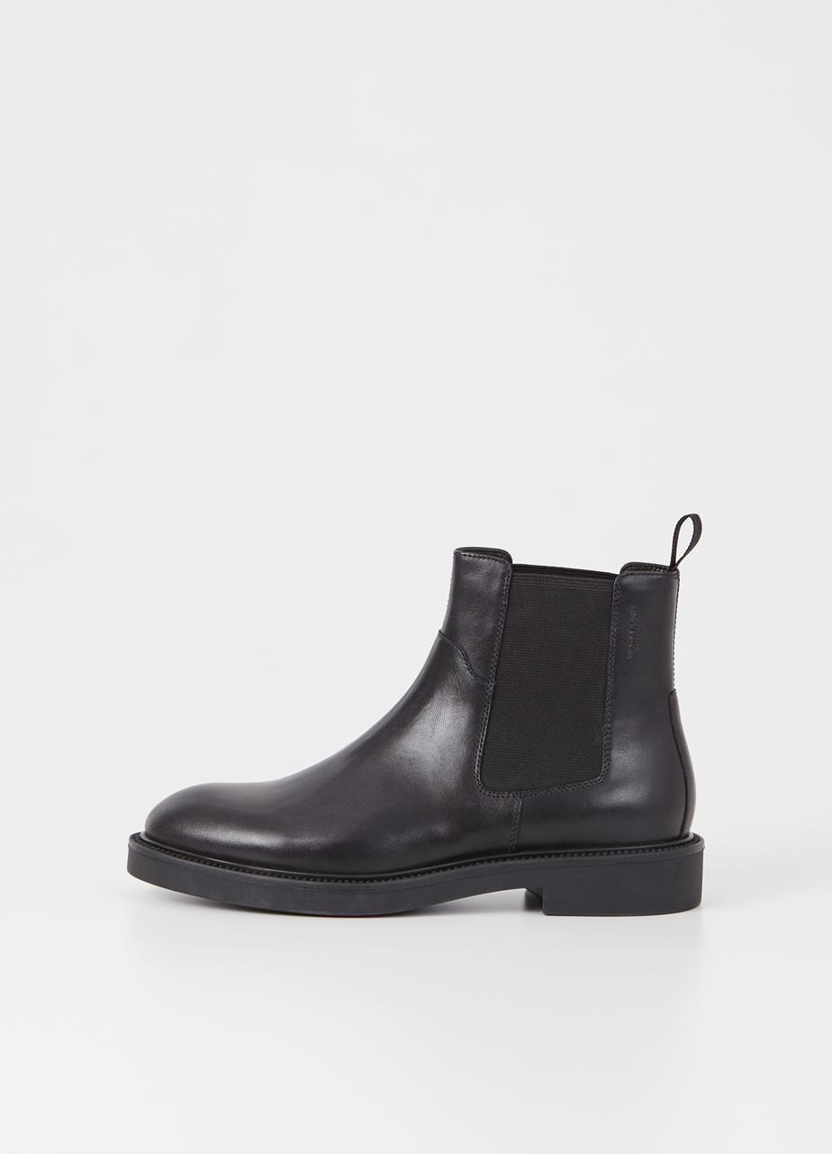 Alex W Boots