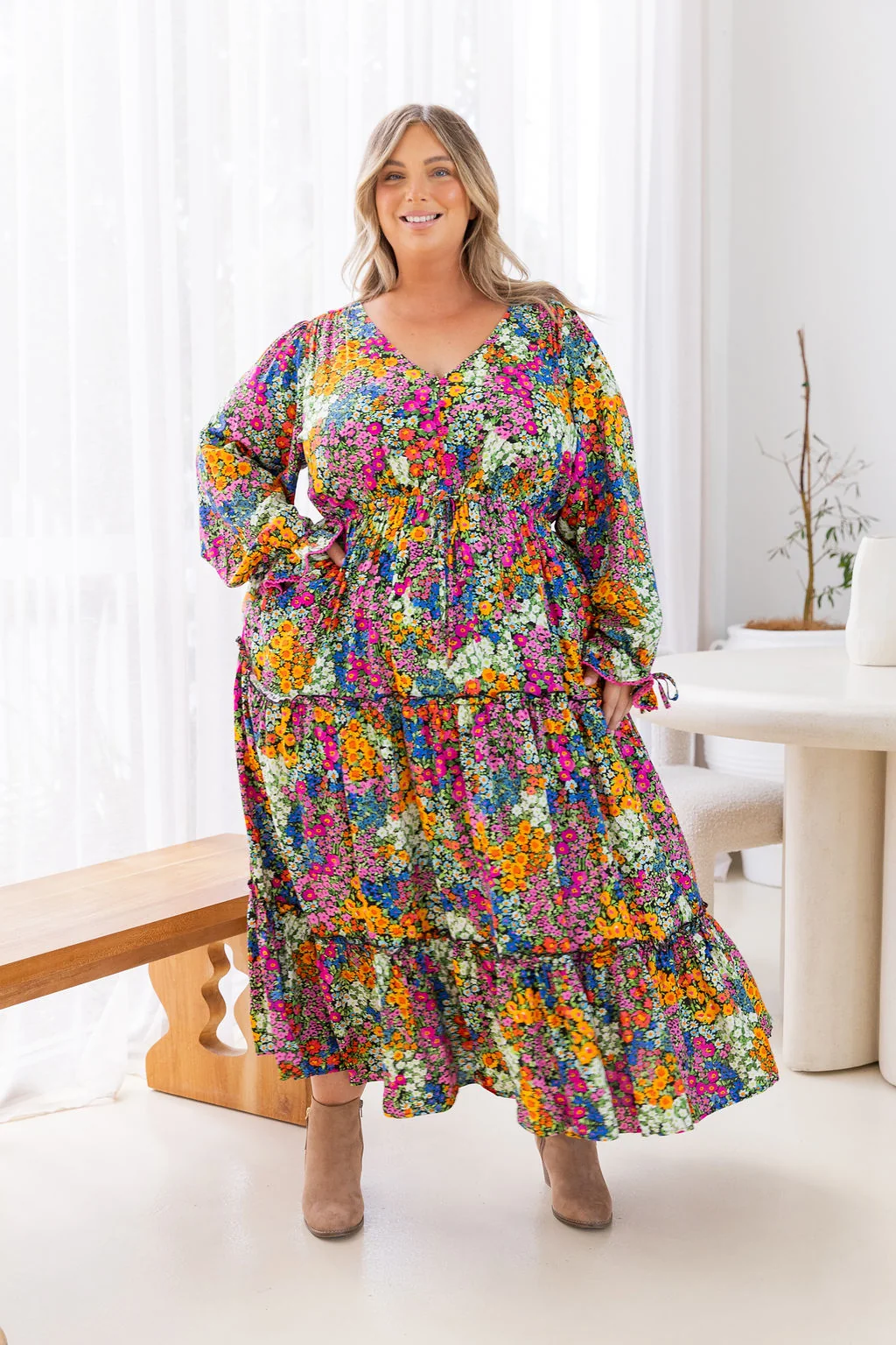 Cici Maxi Dress in Flower Field Dawn