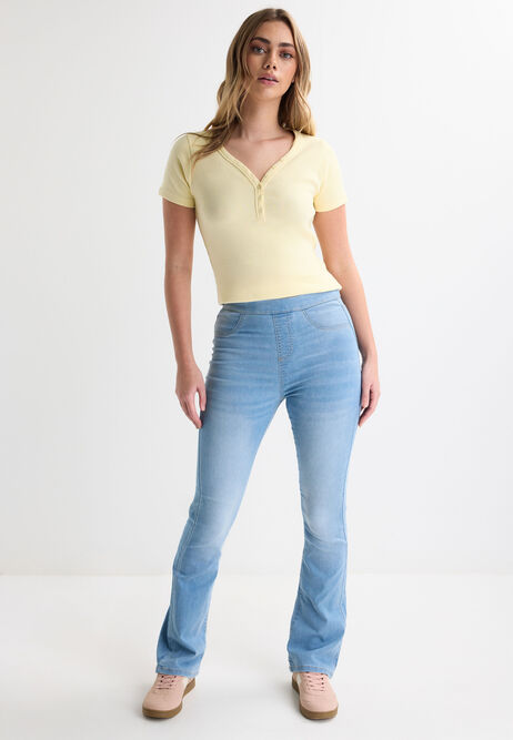 Womens Light Blue Wash Kate Bootcut Jeggings