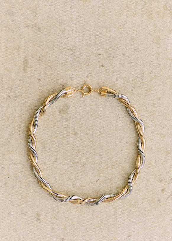 Mia Necklace