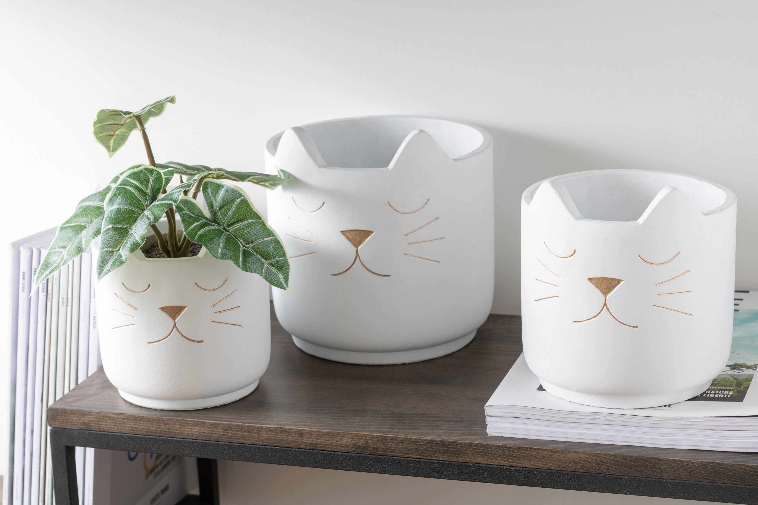 J-Line bloempot Kat voor binnen - cement - wit/goud - medium - Ø 16 cm