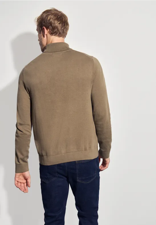 Basic Turtleneck Pullover
