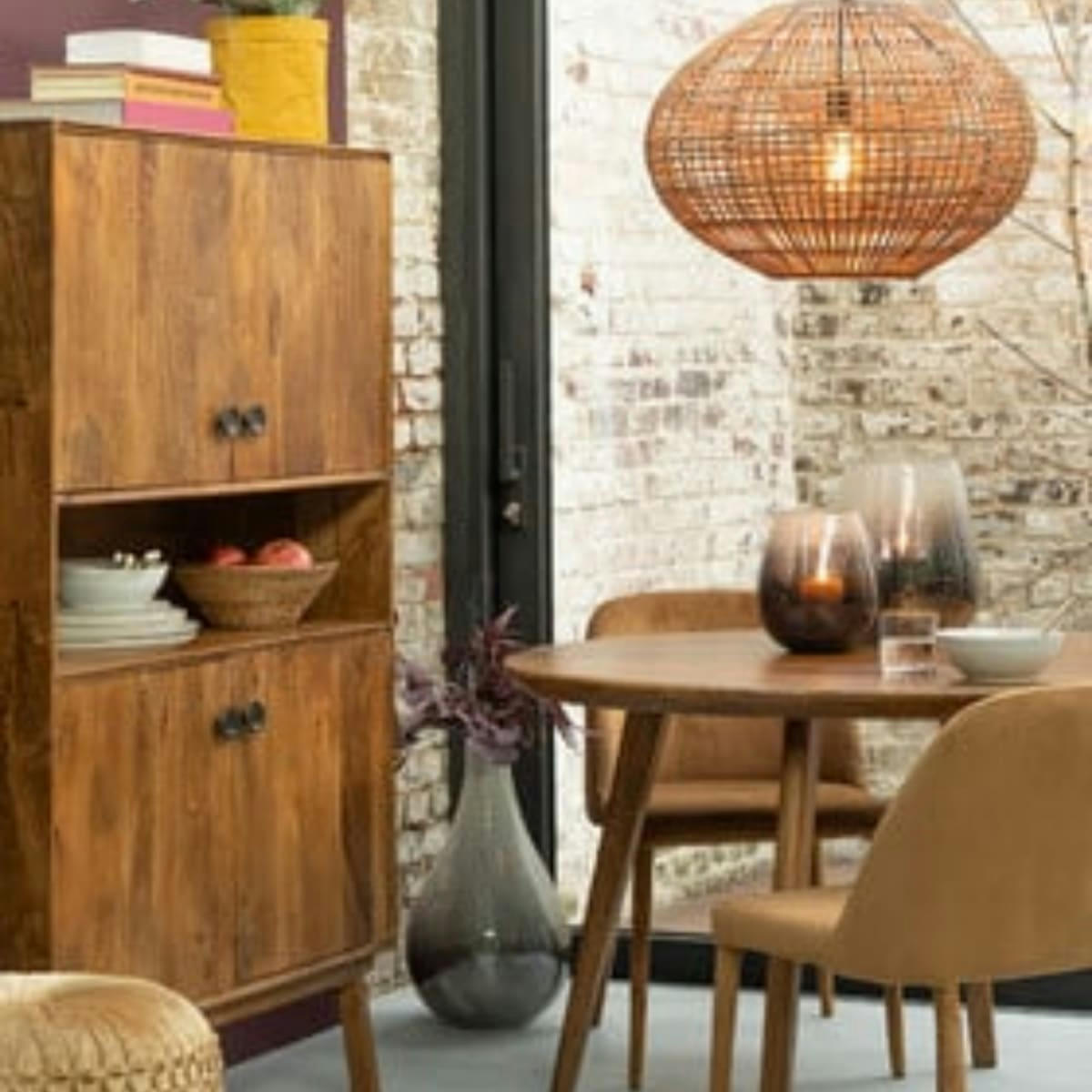 LORA - Buffet haut 4 portes en bois de manguier massif