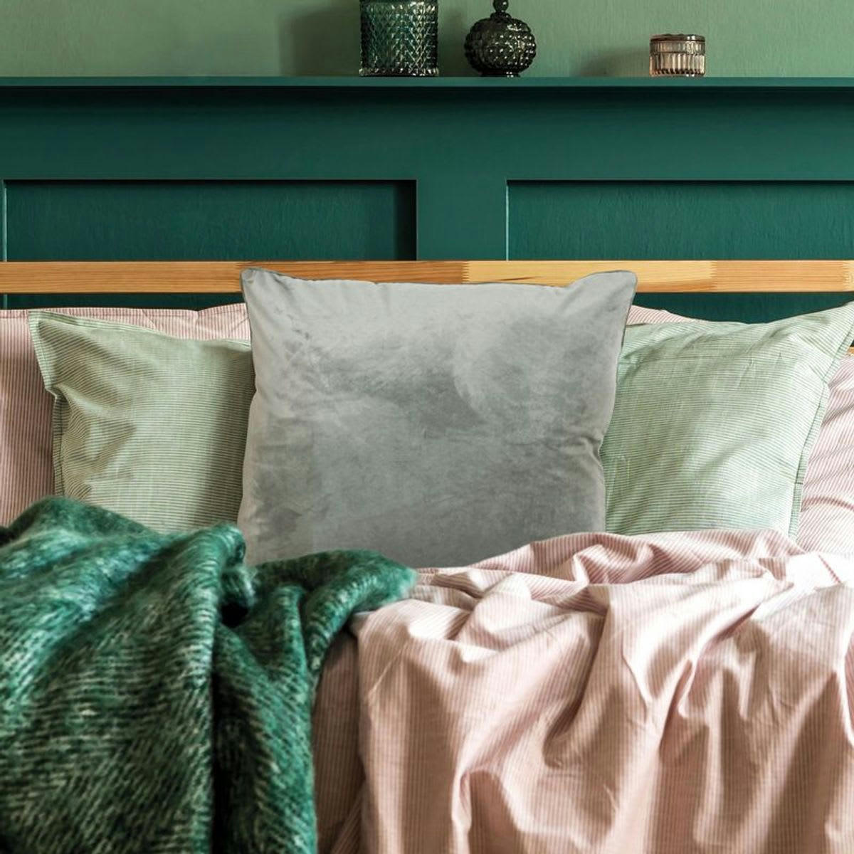 VELOURS - Coussin en velours gris clair 70x70