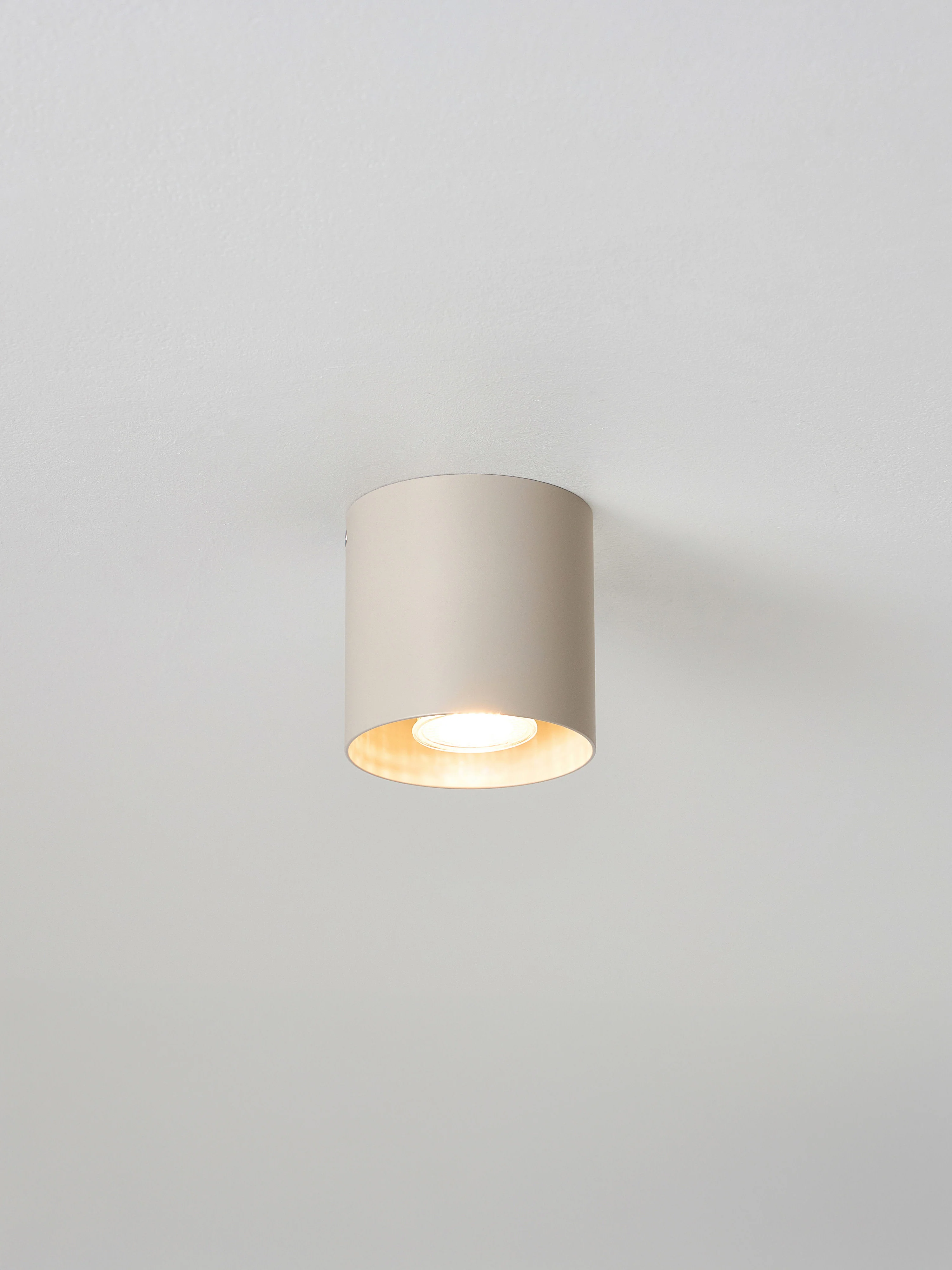 Deckenspot Roda