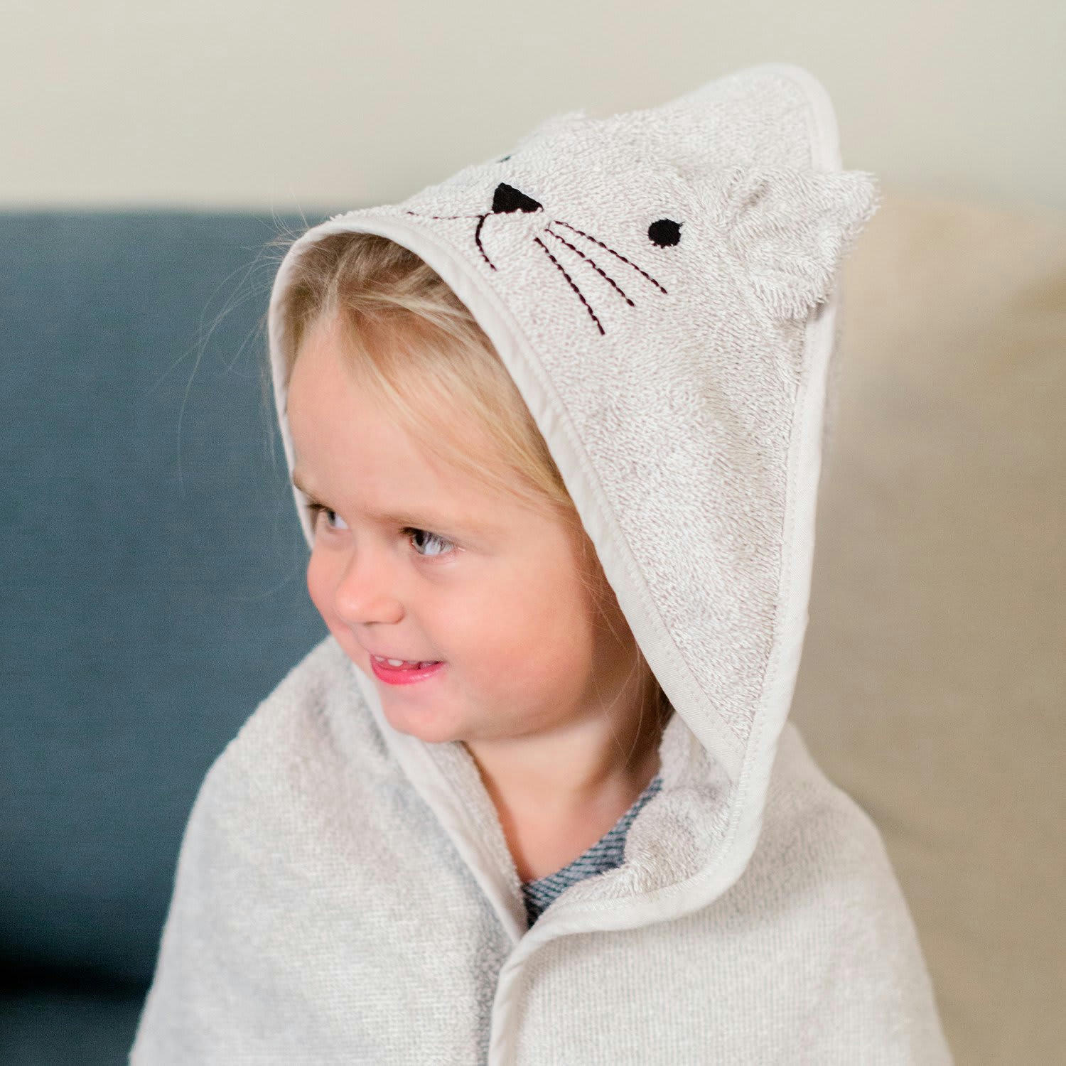 - Cape de bain chat en coton