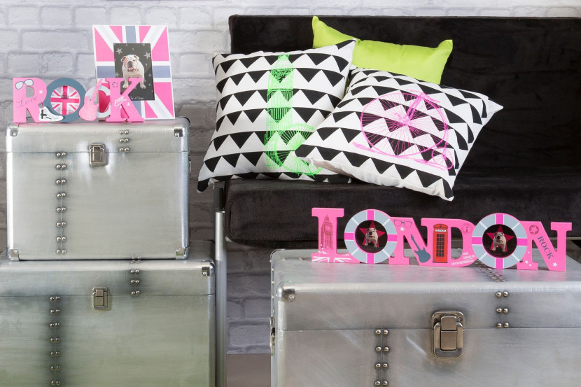 Dziewczęca ramka London różowa 48 cm MDF klasyczna