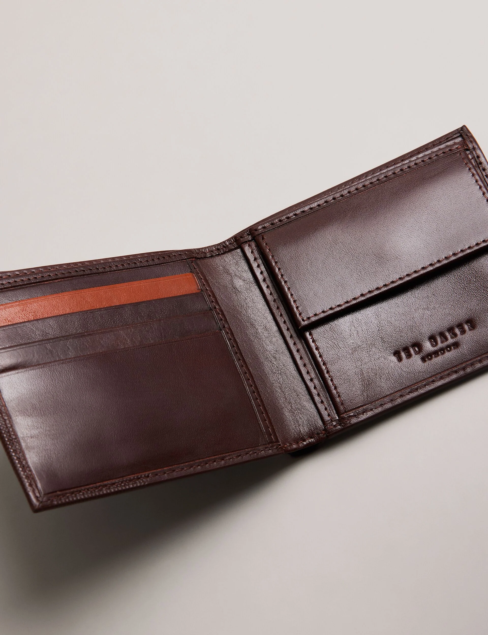 PRUGS | BROWN