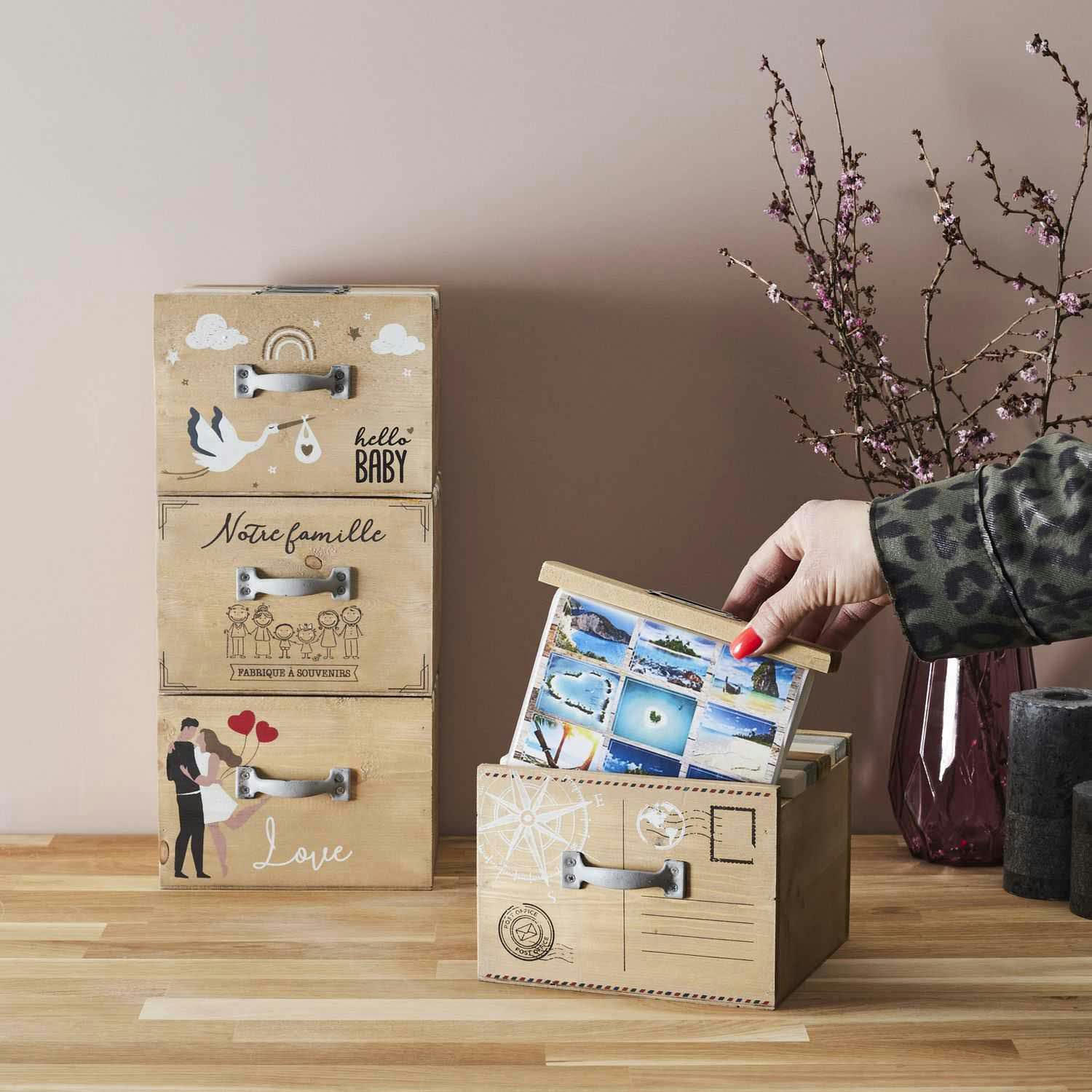 - Boite album photo en bois 18.7 x 17.8 x 13 cm voyages