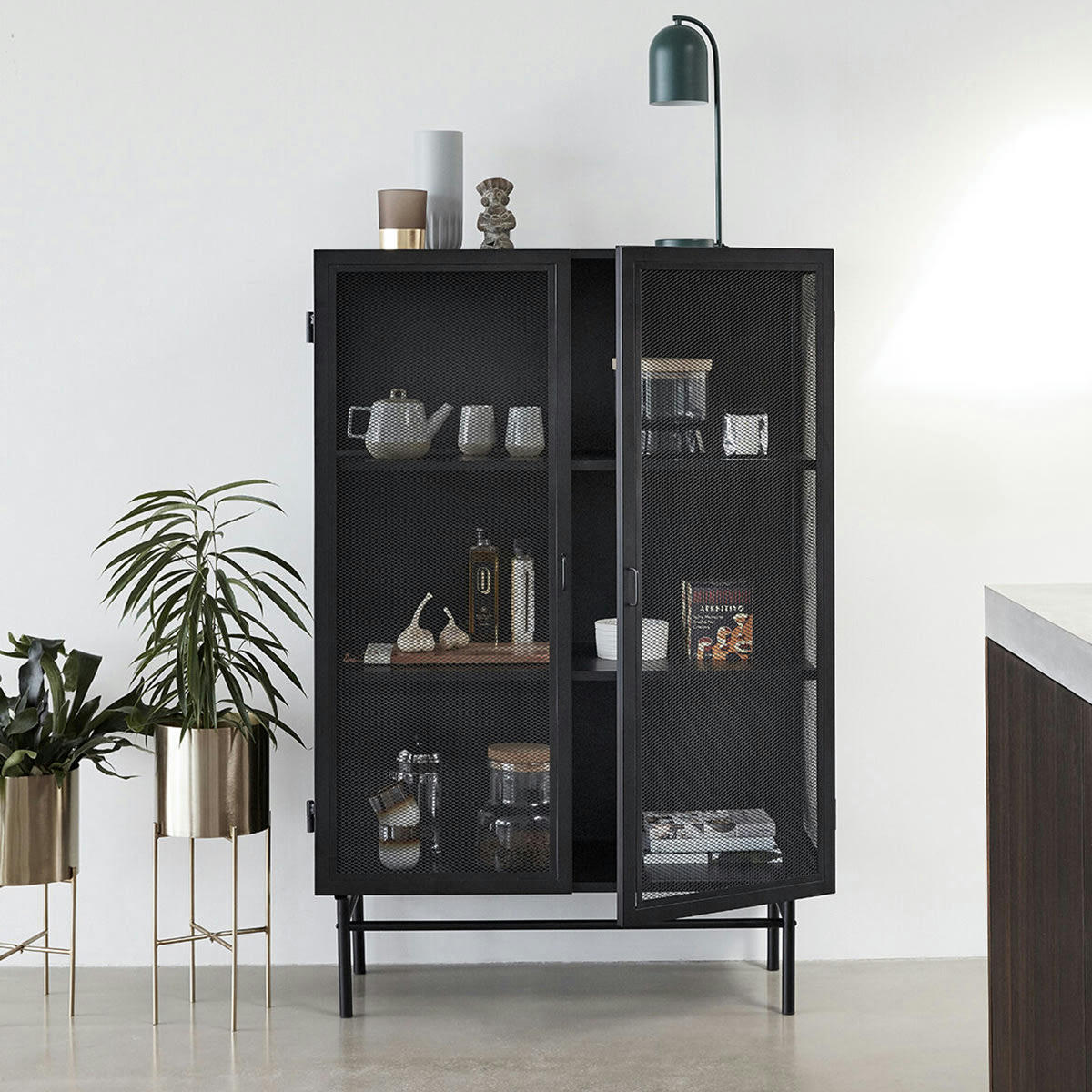 EDGE - Commode en métal noir