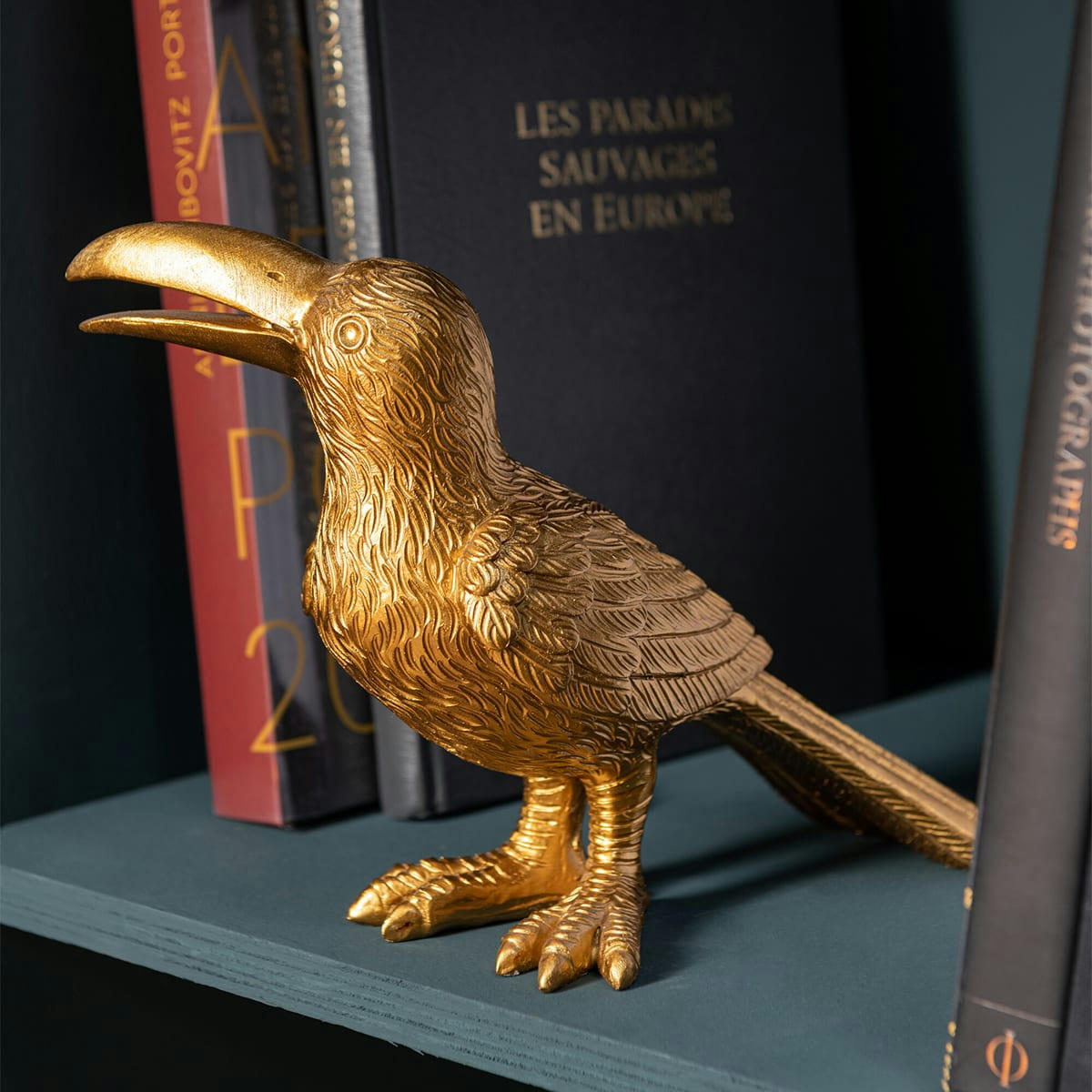 - Figurine toucan en résine or