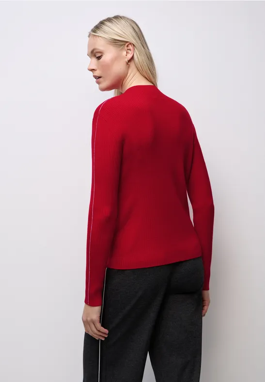 Pullover in Rippstruktur