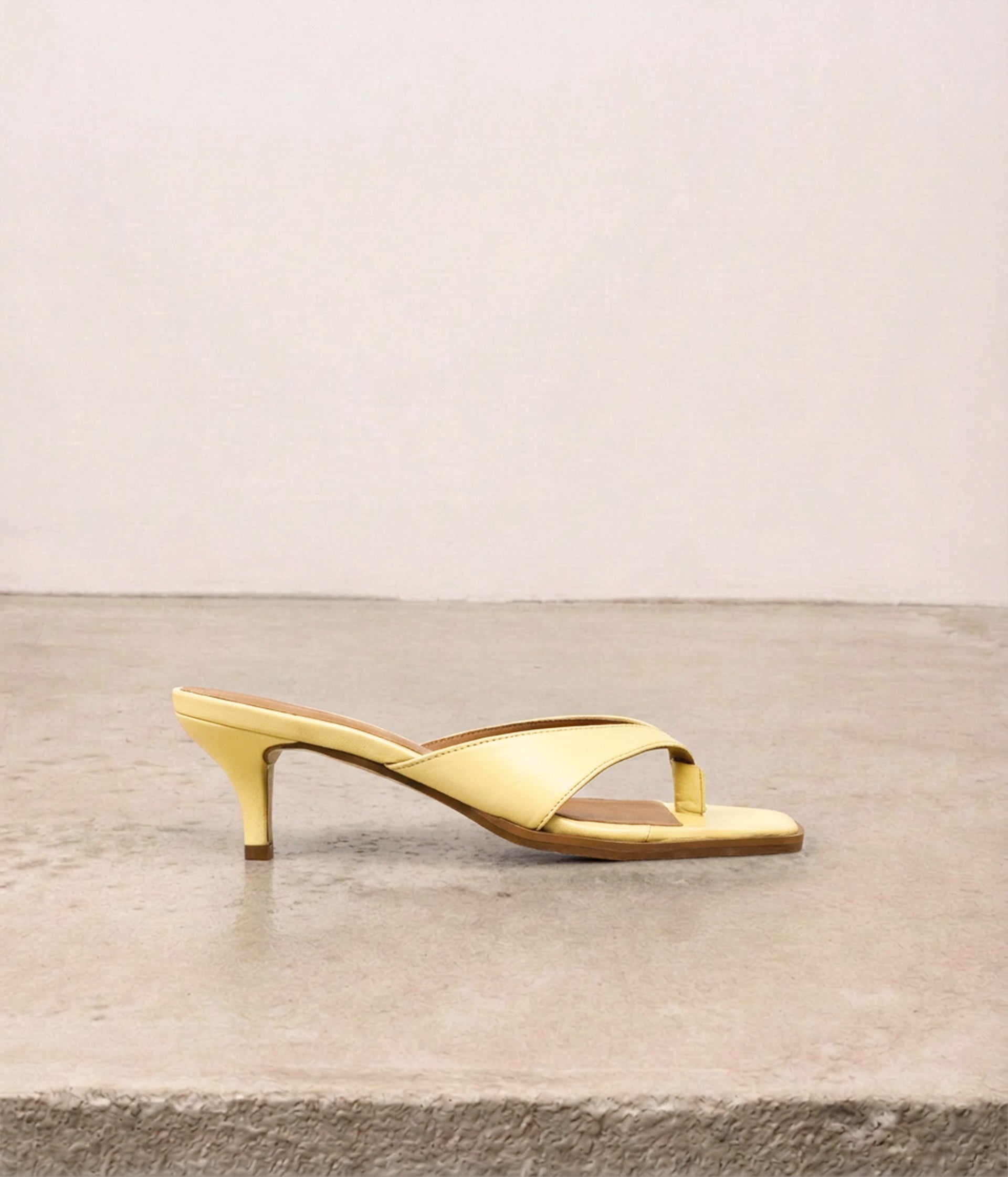 Mules en cuir vanille Sarah