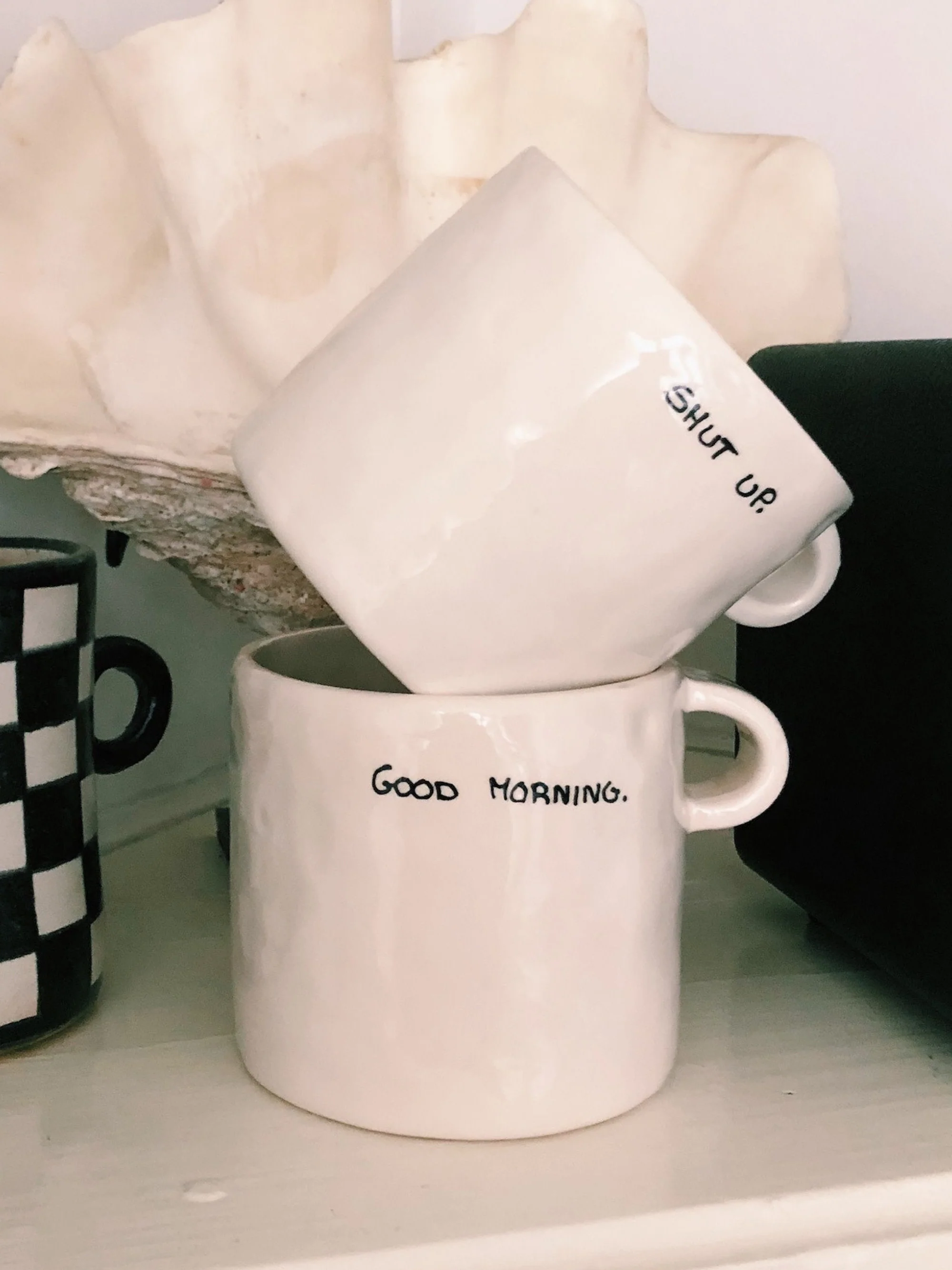 Handbemalte Tasse Shut Up