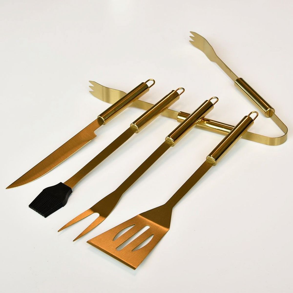 ZESTAW BBQ MILLIONAIRE W FARTUSZKU 31x11x5cm