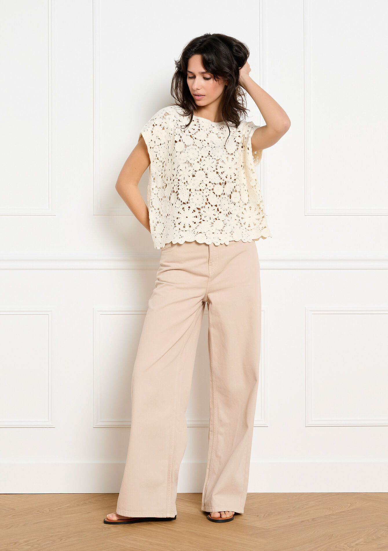 Mouwloze crochet top