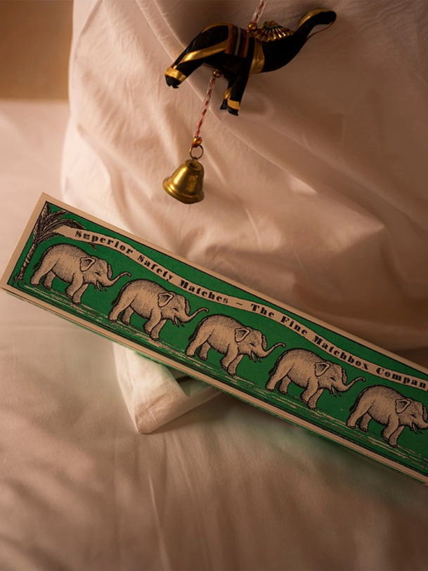 Elephants long matches vert