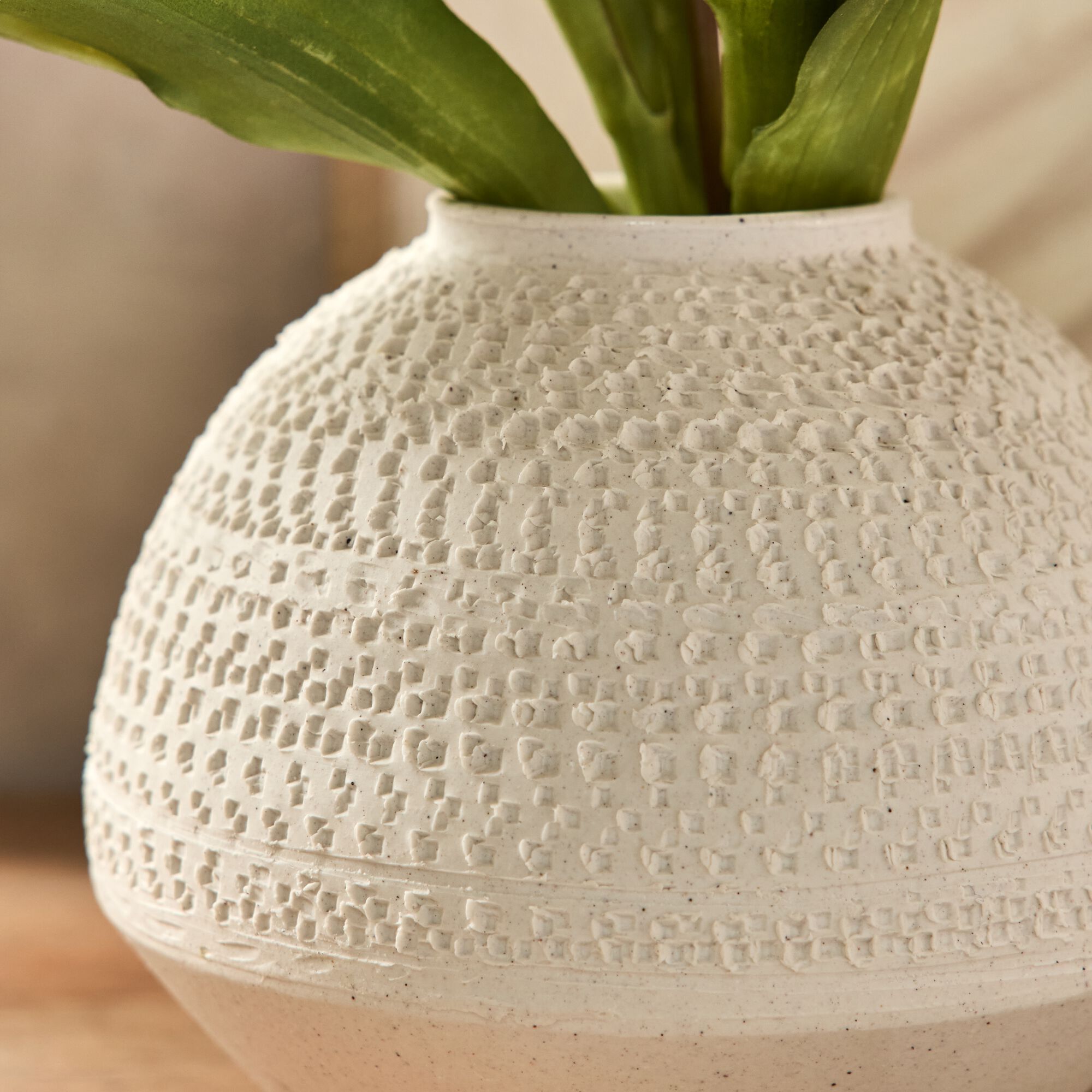 STUDEN - Vase boule texturé en grès D17,5xH14,5cm - blanc
