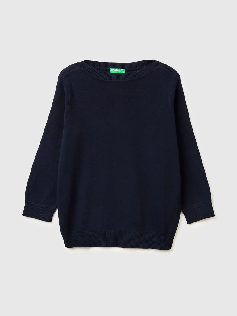 Dark blue sweater with boat neck