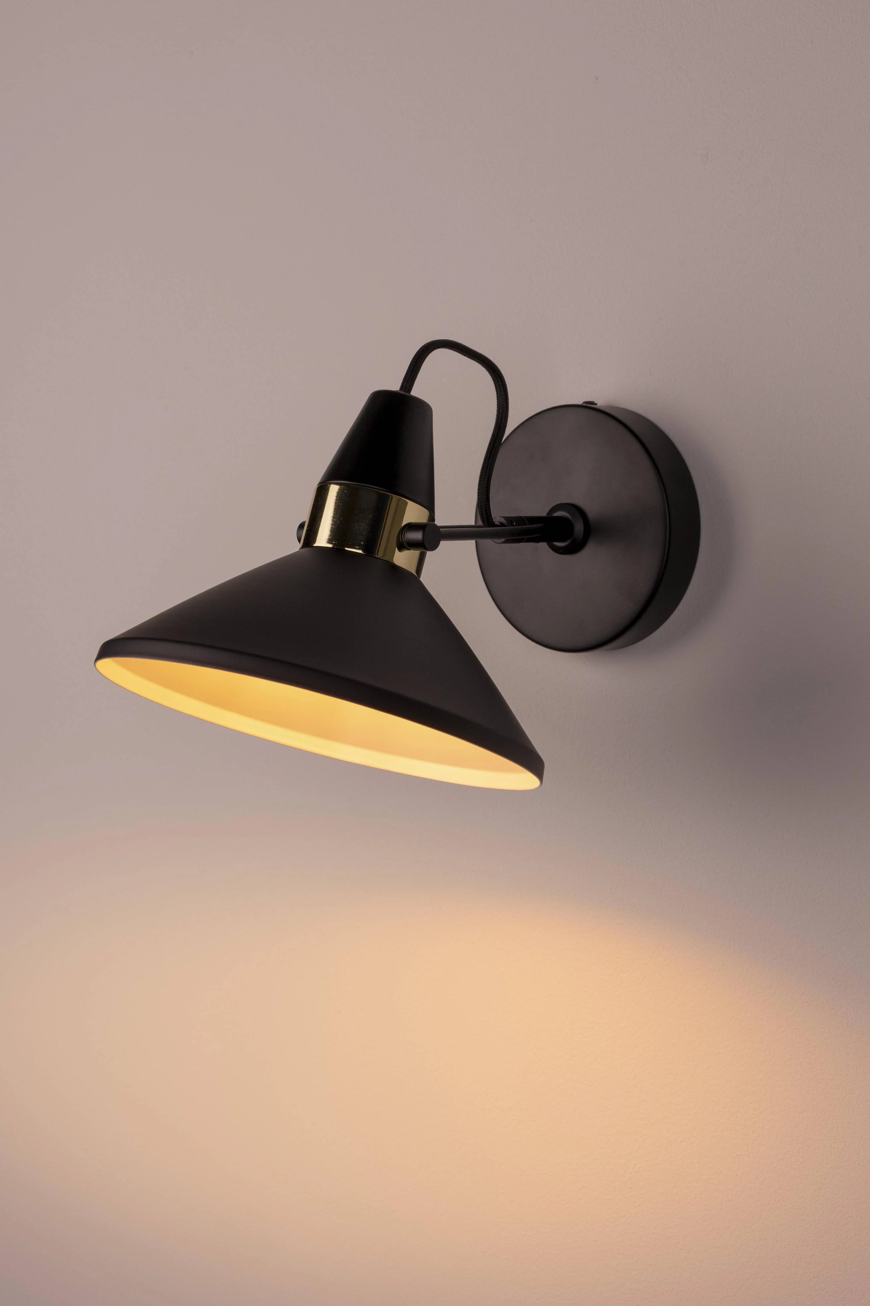 Wandlamp Lester