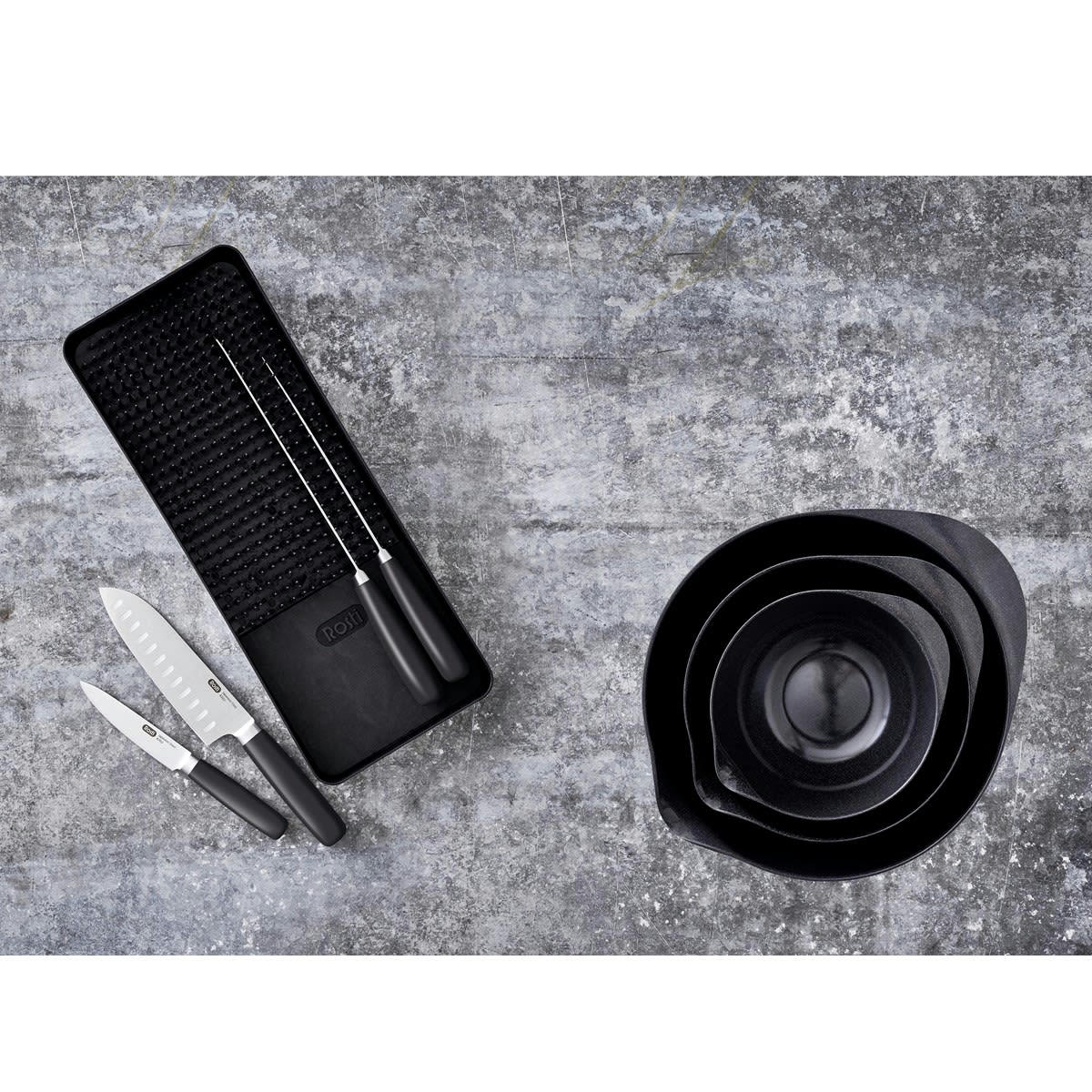 MARGRETHE - Saladier en plastique gris anthracite