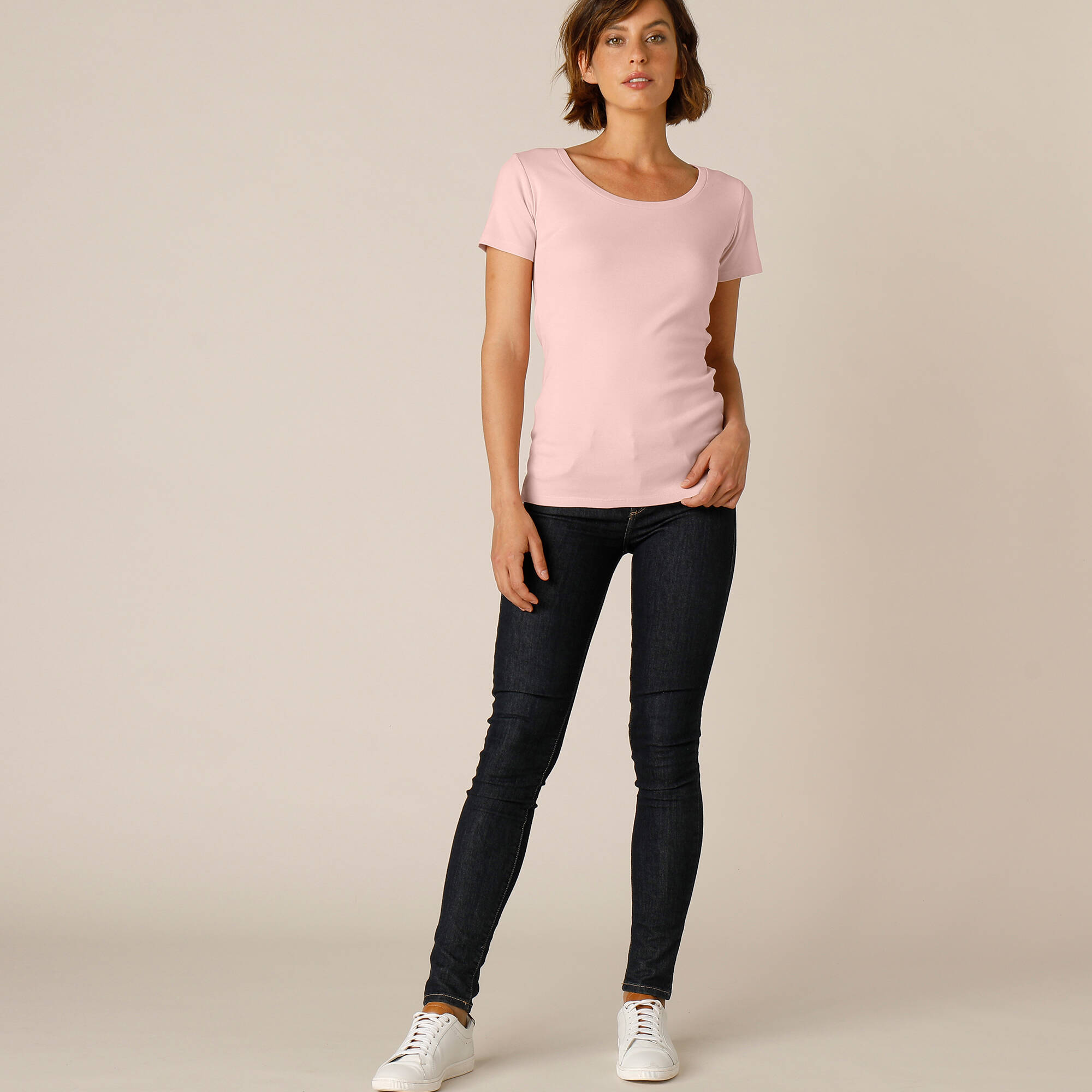 T-shirt col rond uni manches courtes en coton biologique(**)