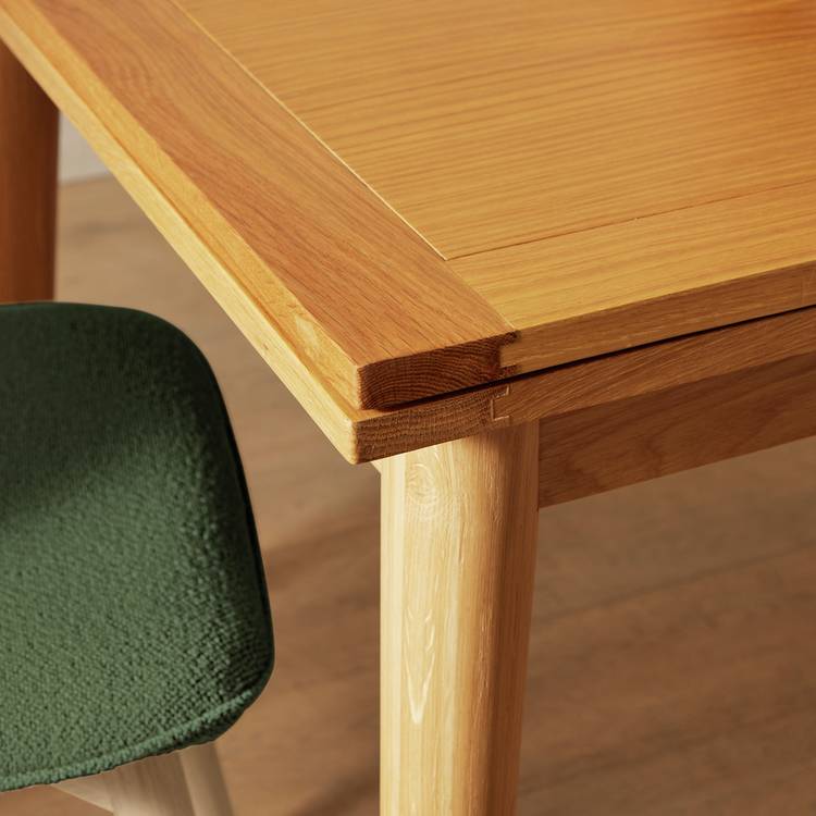 Habitat Lincoln Extending Oak Dining Table & 4 Green Chairs