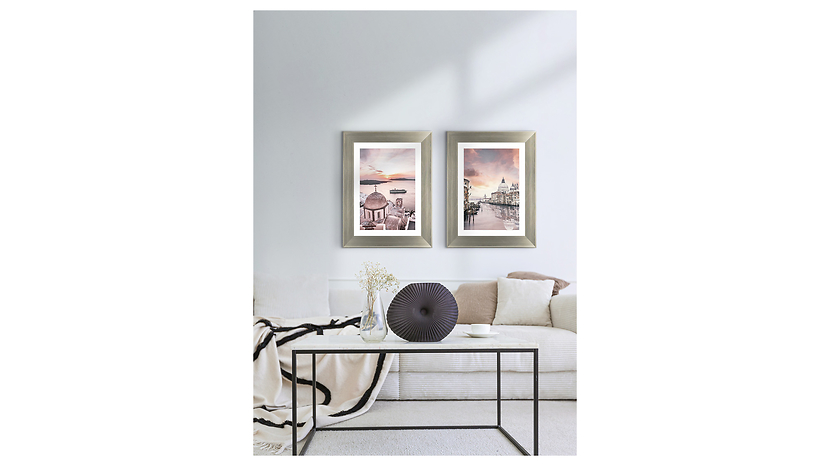 Obraz w ramie Italian View In The Water 64x84 cm