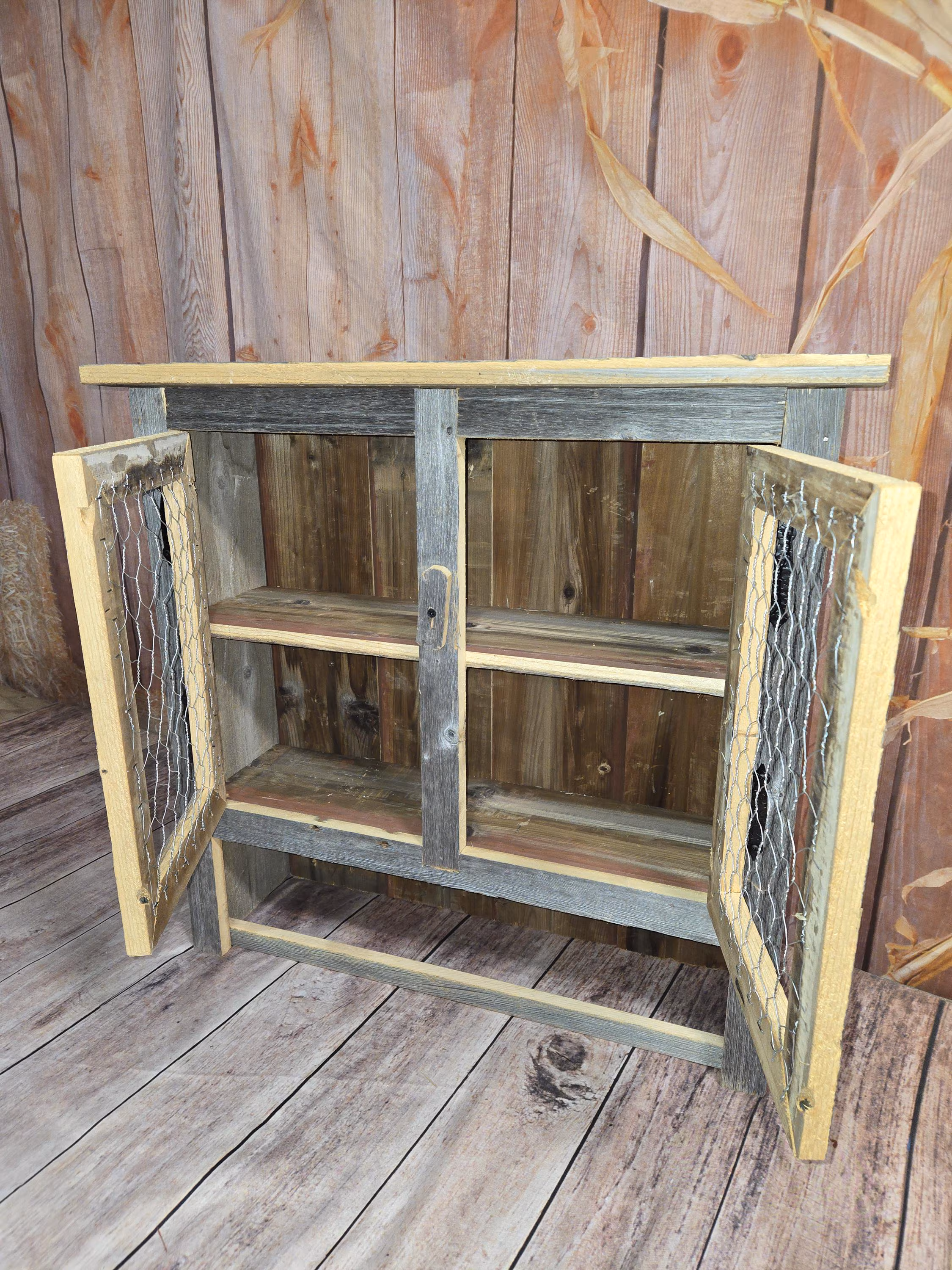 Amish Handmade Barn Wood Chicken Wire Primitive Rustic Décor Barn Wood Bathroom Medicine Cabinet with Towel Bar and Two Shelves