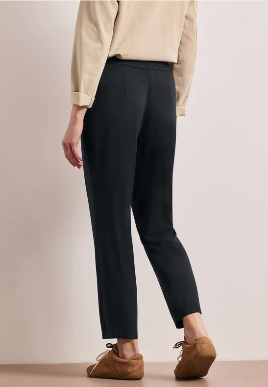 Mid Waist Slim Leg Hose im Loose Fit