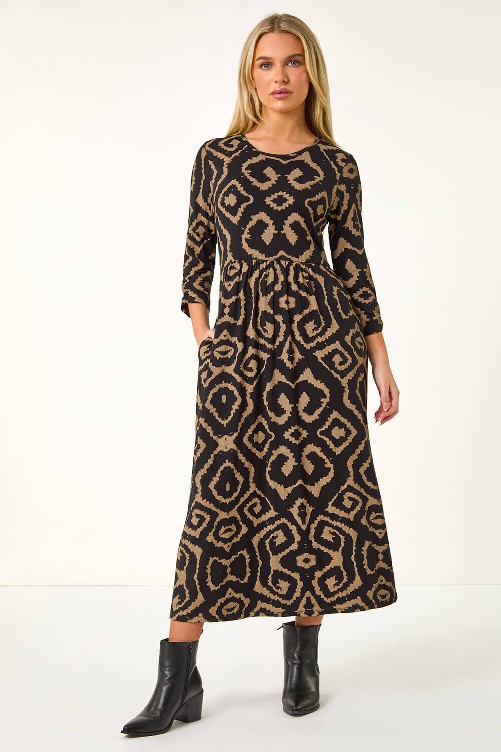 Roman Petite Geo Print Gathered Midi Dress