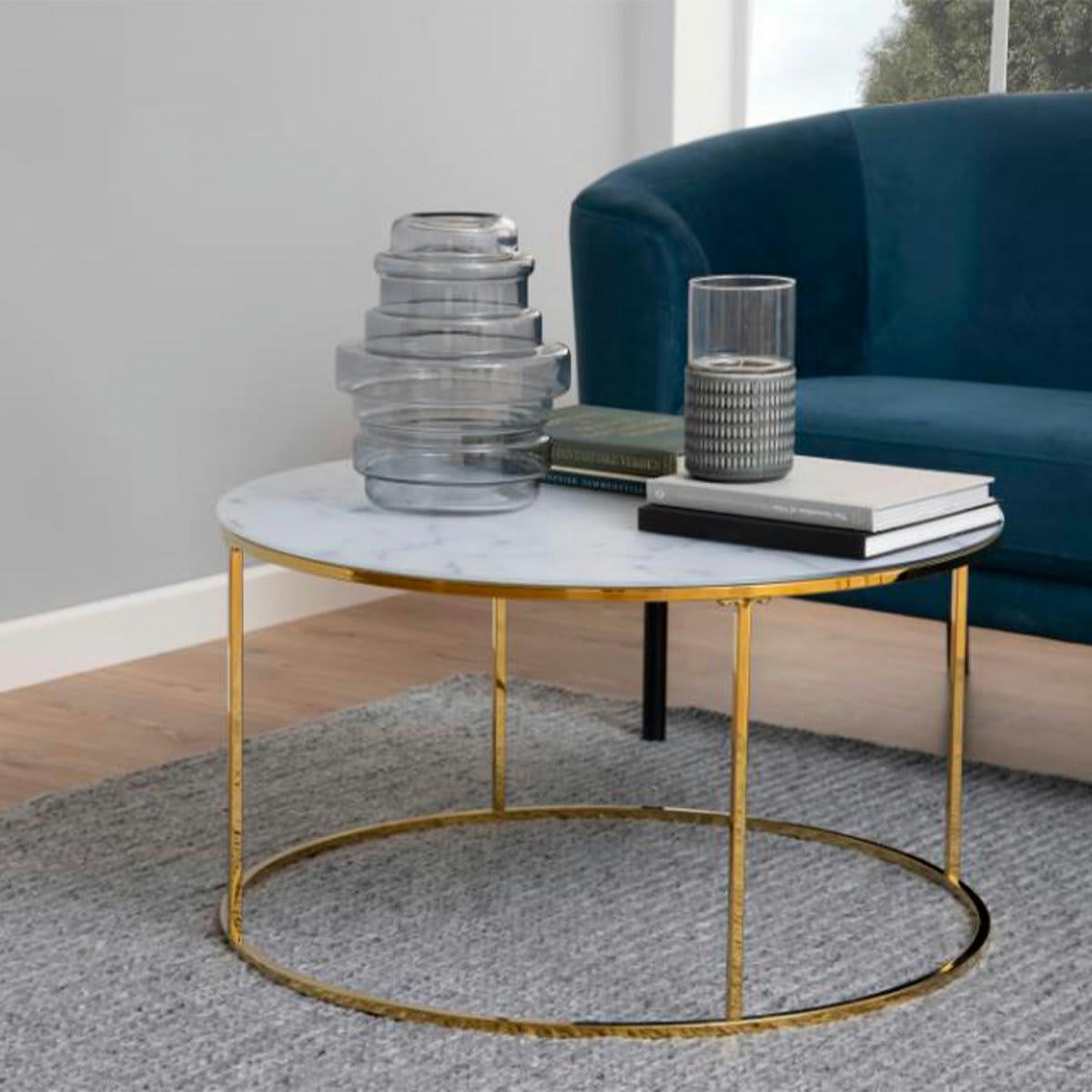 BOLTA - Table basse design en verre effet marbre blanc pied doré