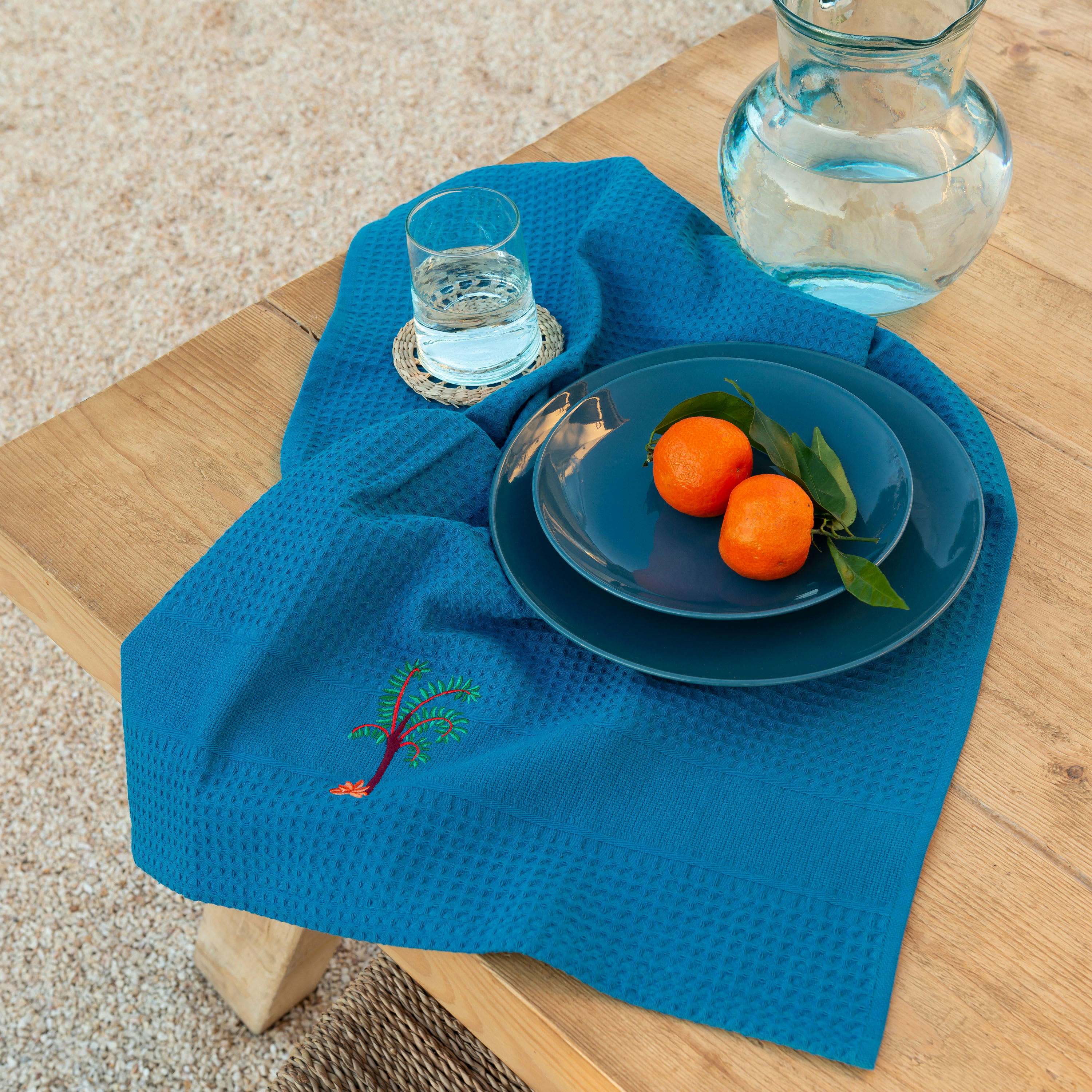 MACOUBA - Torchon coton nid d'abeille nid d'abeille brodé bleu 50 x 70 cm