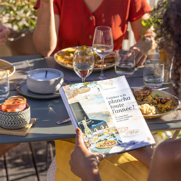Livre de recettes pour Cuisiner à la plancha toute l'année ! - ENO